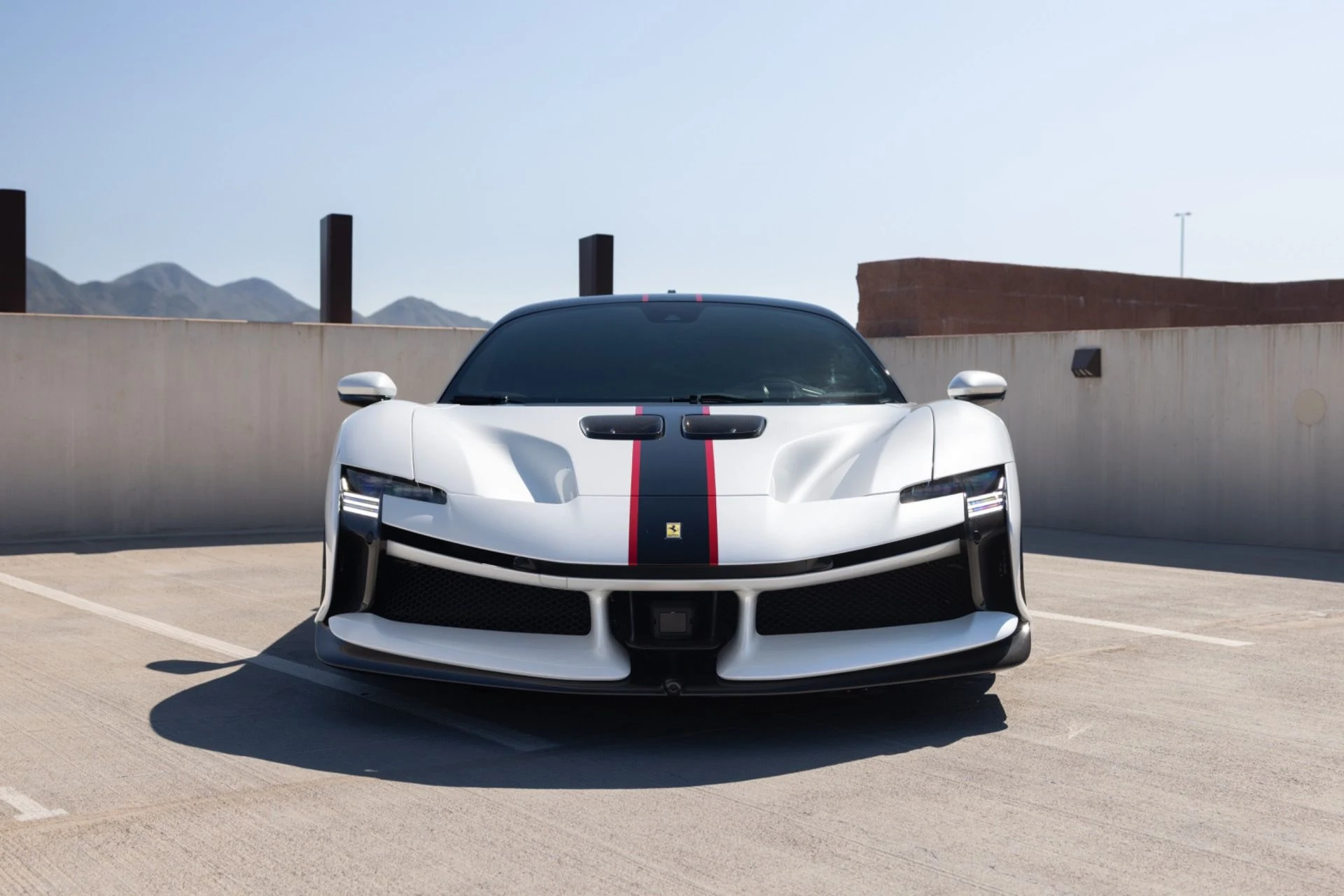 mph003_3807780394_Used_2025_Ferrari_SF_90_XX_Stradale_1791844325_c1da68e30d