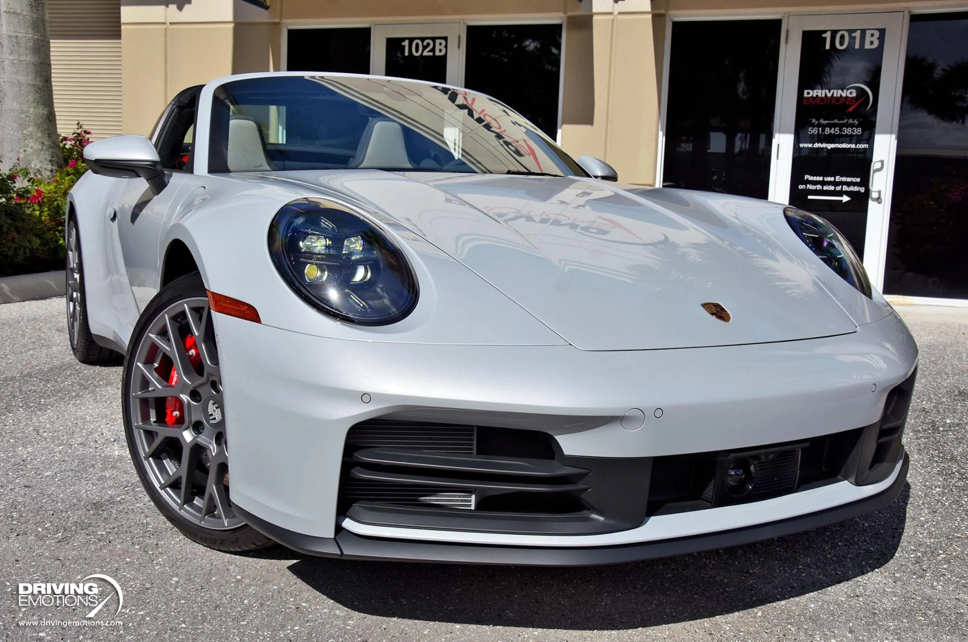 mph003_3827824807_898_p4_l_684d2d79bd