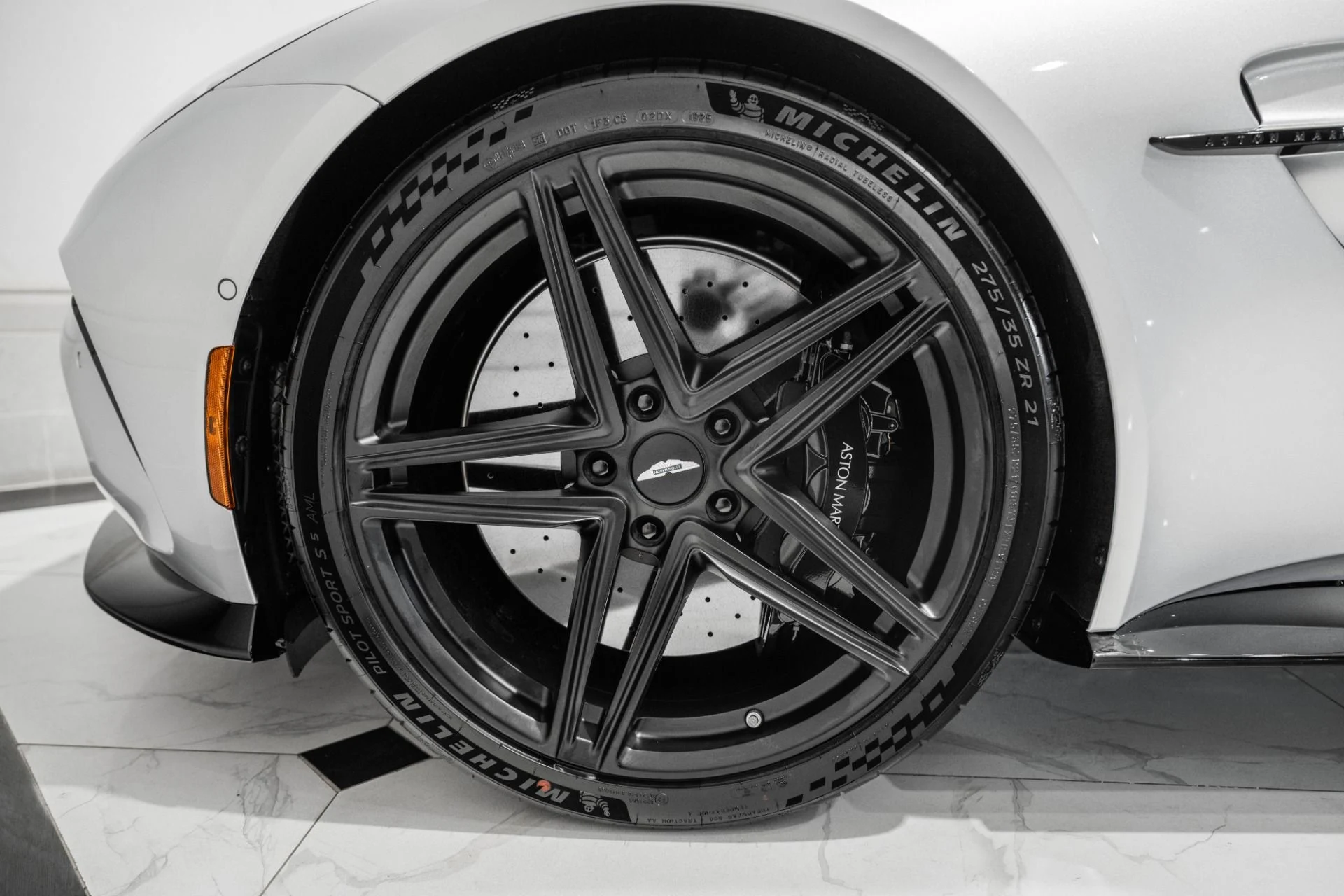 mph003_3835103169_New_2026_Aston_Martin_Vantage_S_Coupe_1767380172_2ccbbc50fa