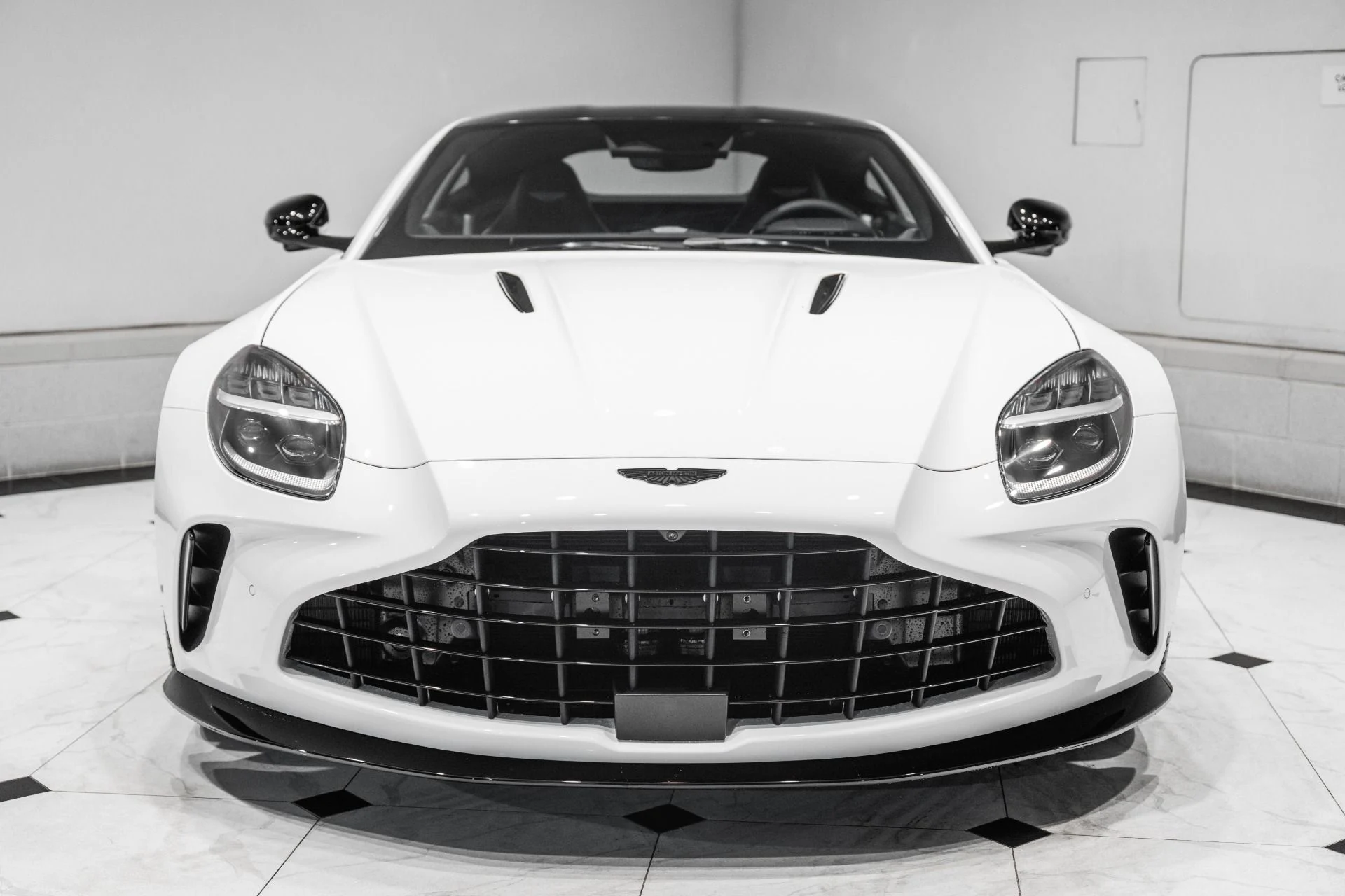 mph003_3839454607_New_2026_Aston_Martin_Vantage_S_1784733238_1b936e440d