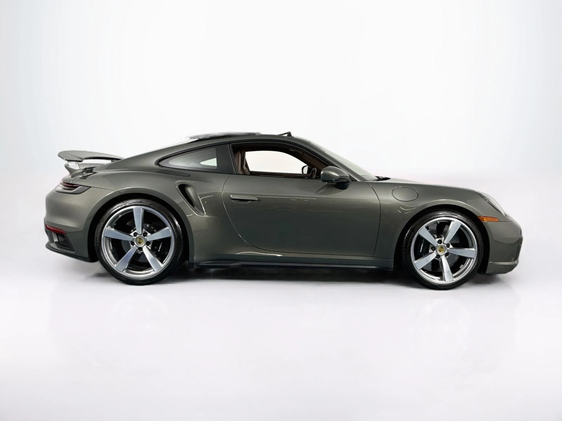 mph003_3842099907_Used_2021_Porsche_911_Turbo_S_1789763390_729baa3011