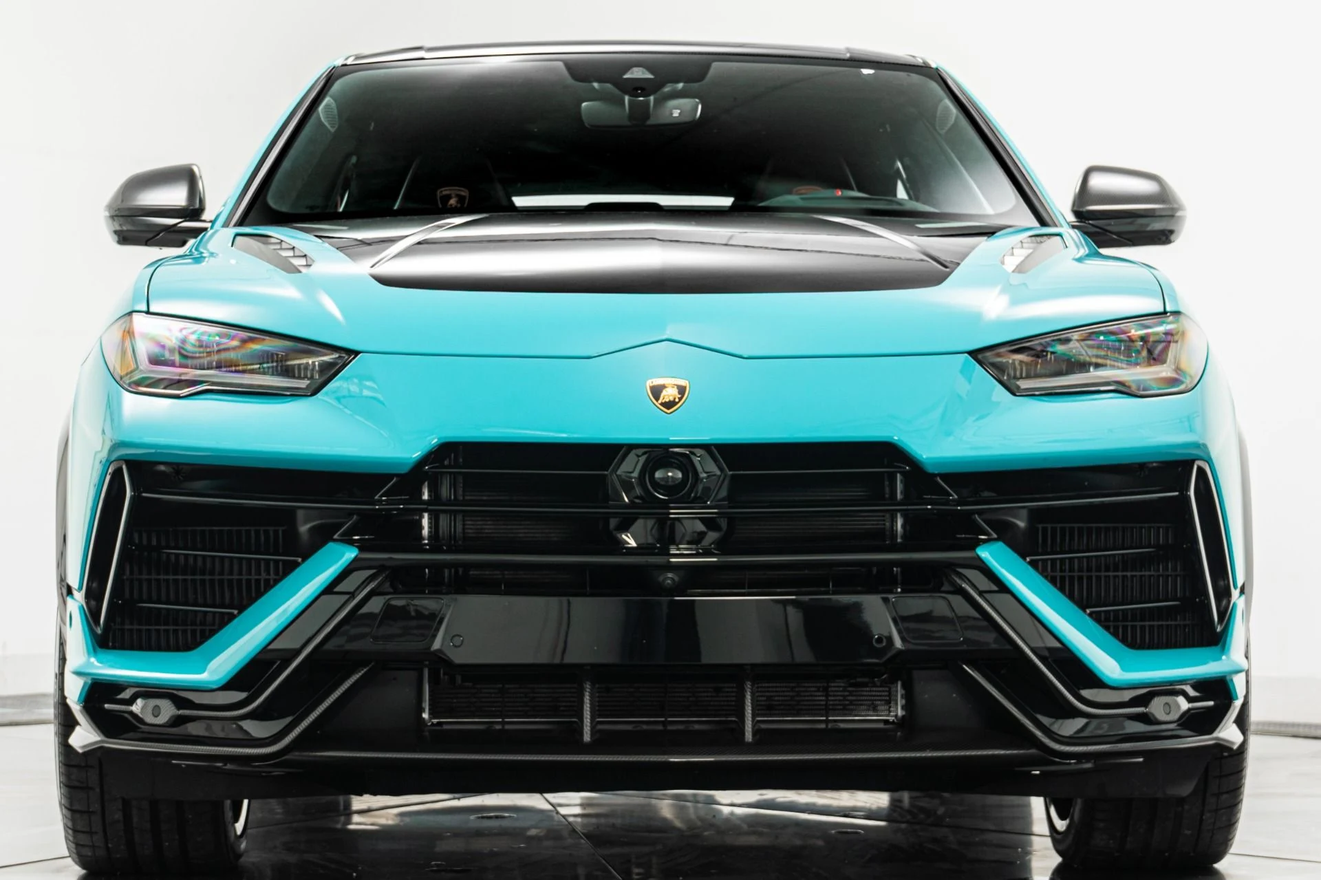 mph003_3845916781_Used_2024_Lamborghini_Urus_Performante_Ad_Pesonam_Color_Very_Low_Miles_1780696041_f27bd09da6