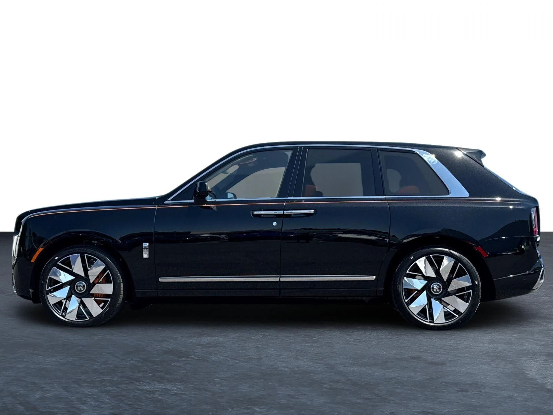 mph003_3857308903_New_2027_Rolls_Royce_Cullinan_Sport_Utility_1786096199_733038a884