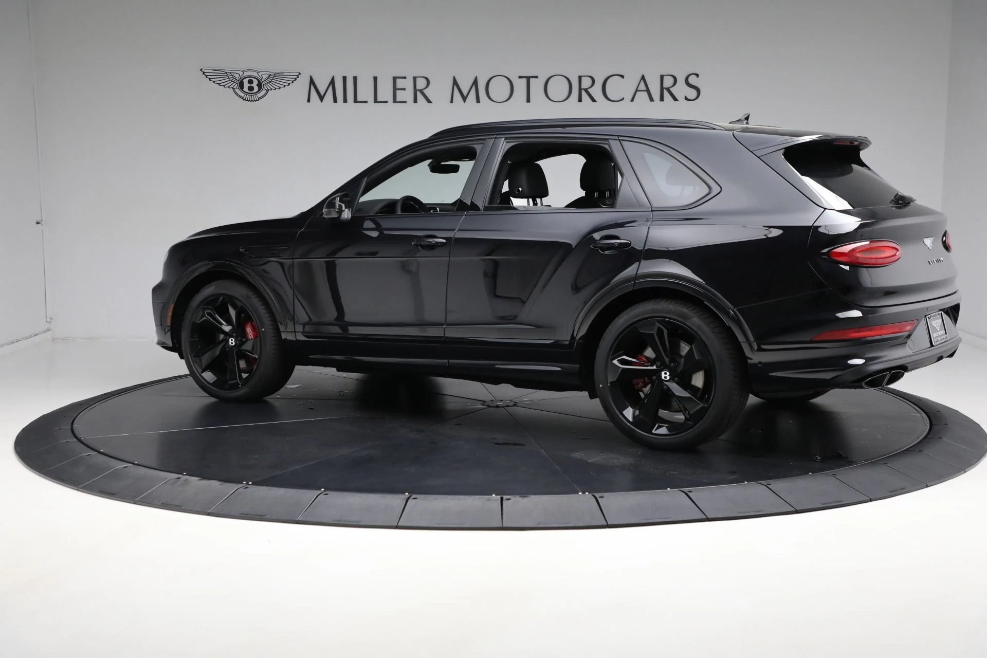 mph003_3857864791_Used_2024_Bentley_Bentayga_V8_3c5f331bb5