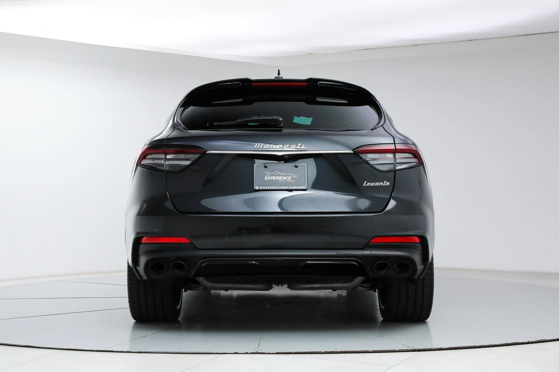 mph003_3874112943_4c0e7ee30bd0e1b146d5c7a40bdfdc57_a825423546