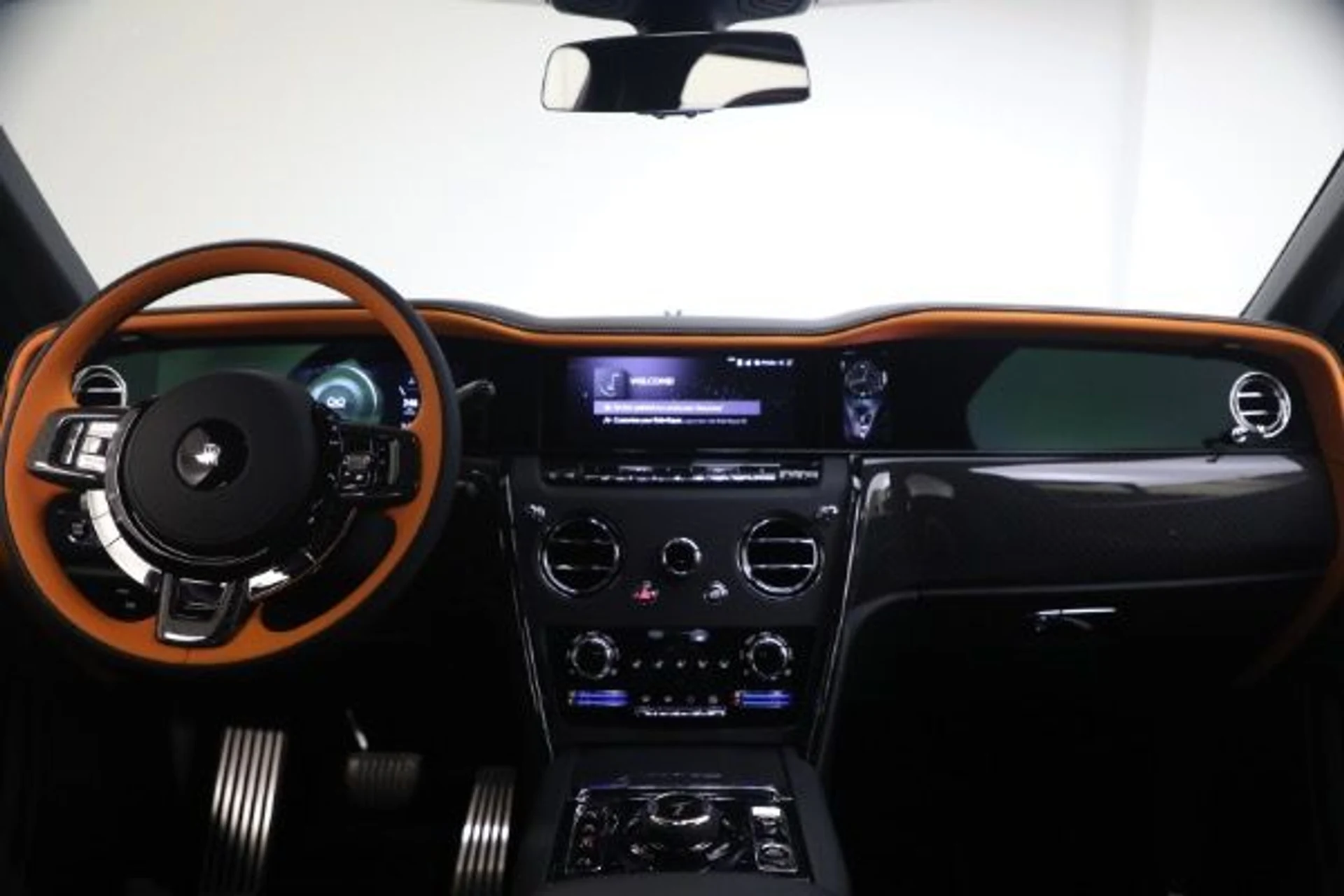 mph003_3874454997_New_2026_Rolls_Royce_Black_Badge_Cullinan_c3205155f9