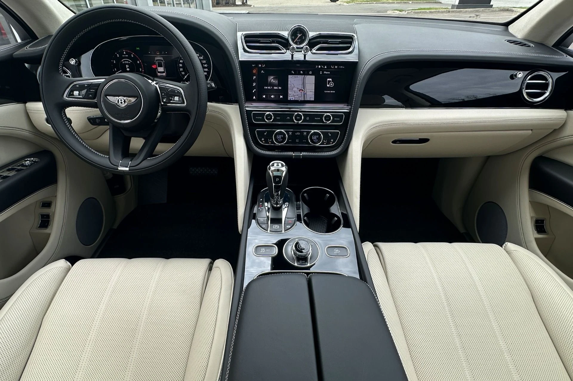 mph003_3879130537_New_2026_Bentley_Bentayga_V8_1775834821_30f3051385