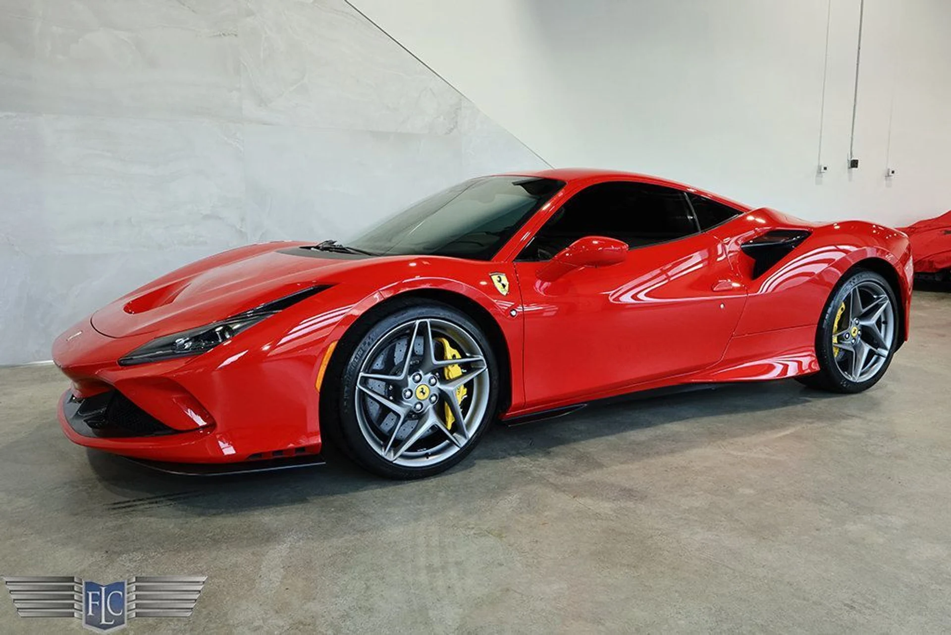 mph003_3892023569_used_2020_ferrari_f8_tributo_coupe_9689_22891893_4_1024_c91e9b57c3