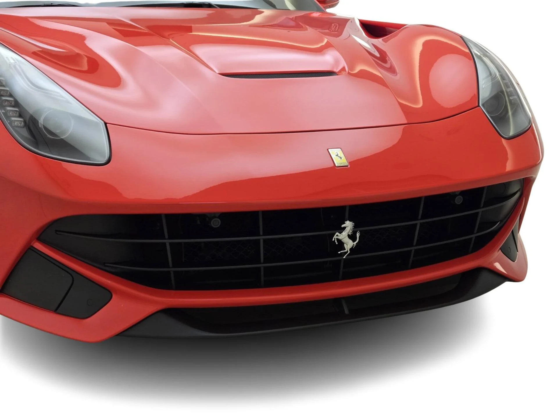 mph003_3906805638_Used_2014_Ferrari_F12_Berlinetta_1756190304_888fb26dbe