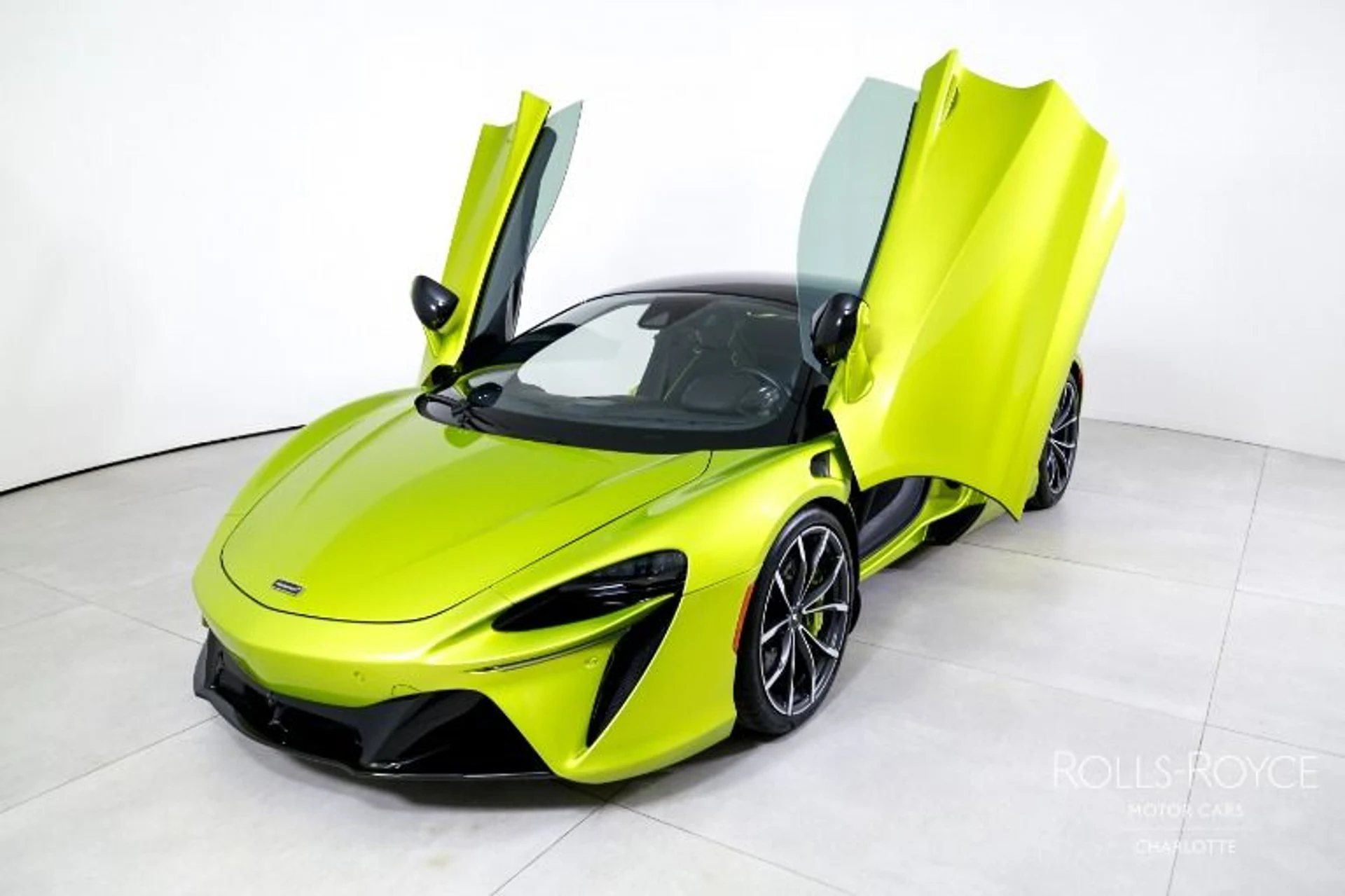 mph003_3909981762_Used_2023_Mc_Laren_Artura_167f7a7bf4