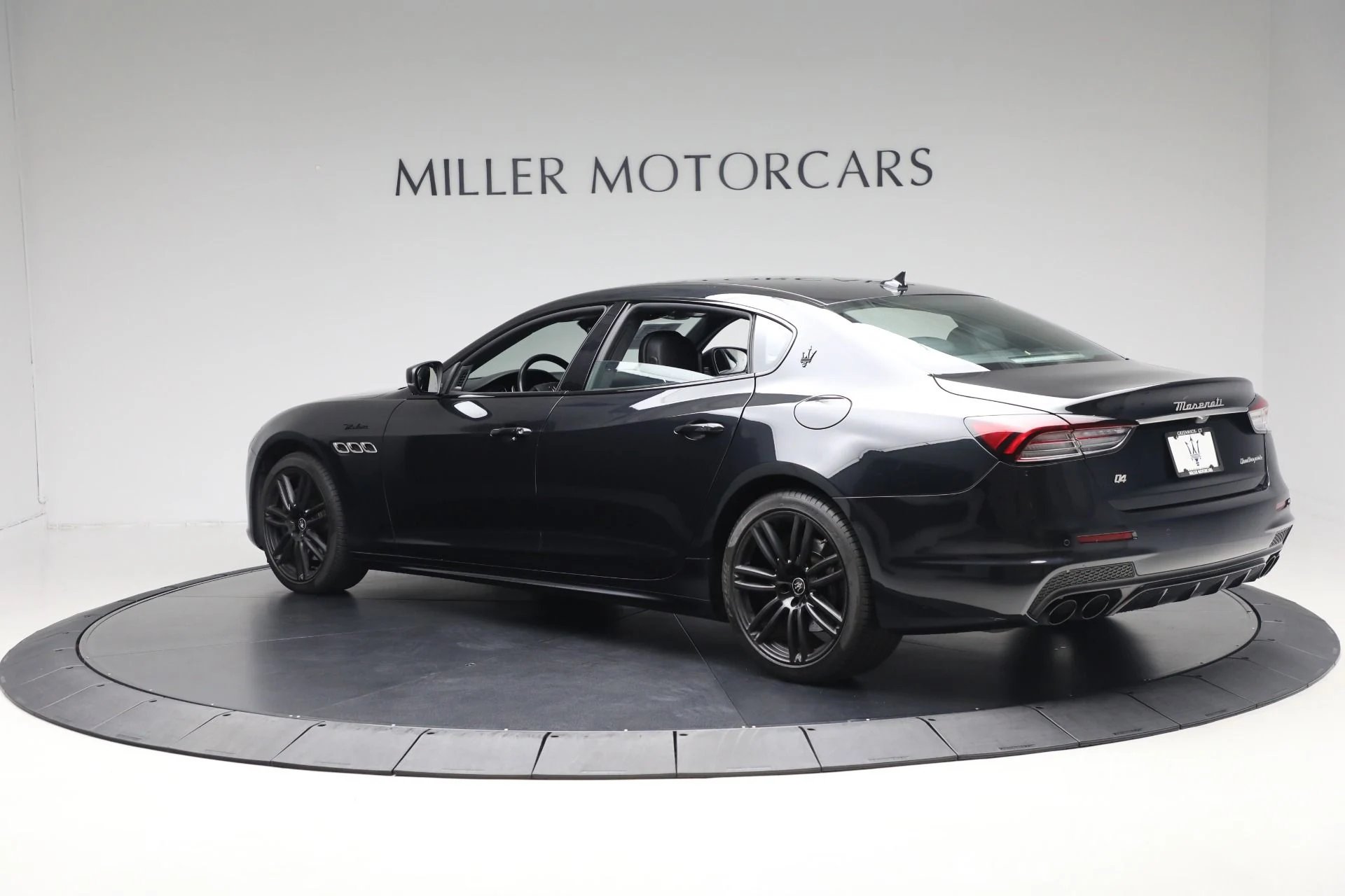 mph003_3910384777_Used_2022_Maserati_Quattroporte_Modena_Q4_ed2b5bb94a