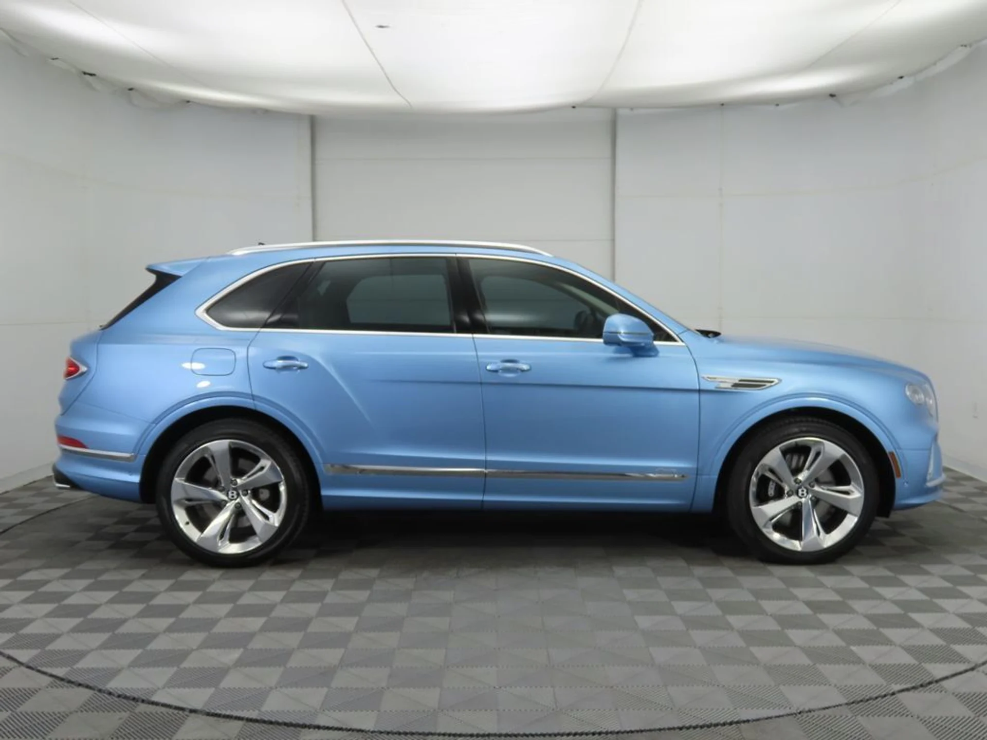 mph003_3917151653_new_2025_bentley_bentayga_v8awd_8119_22909990_4_1024_4e46a6ad0d