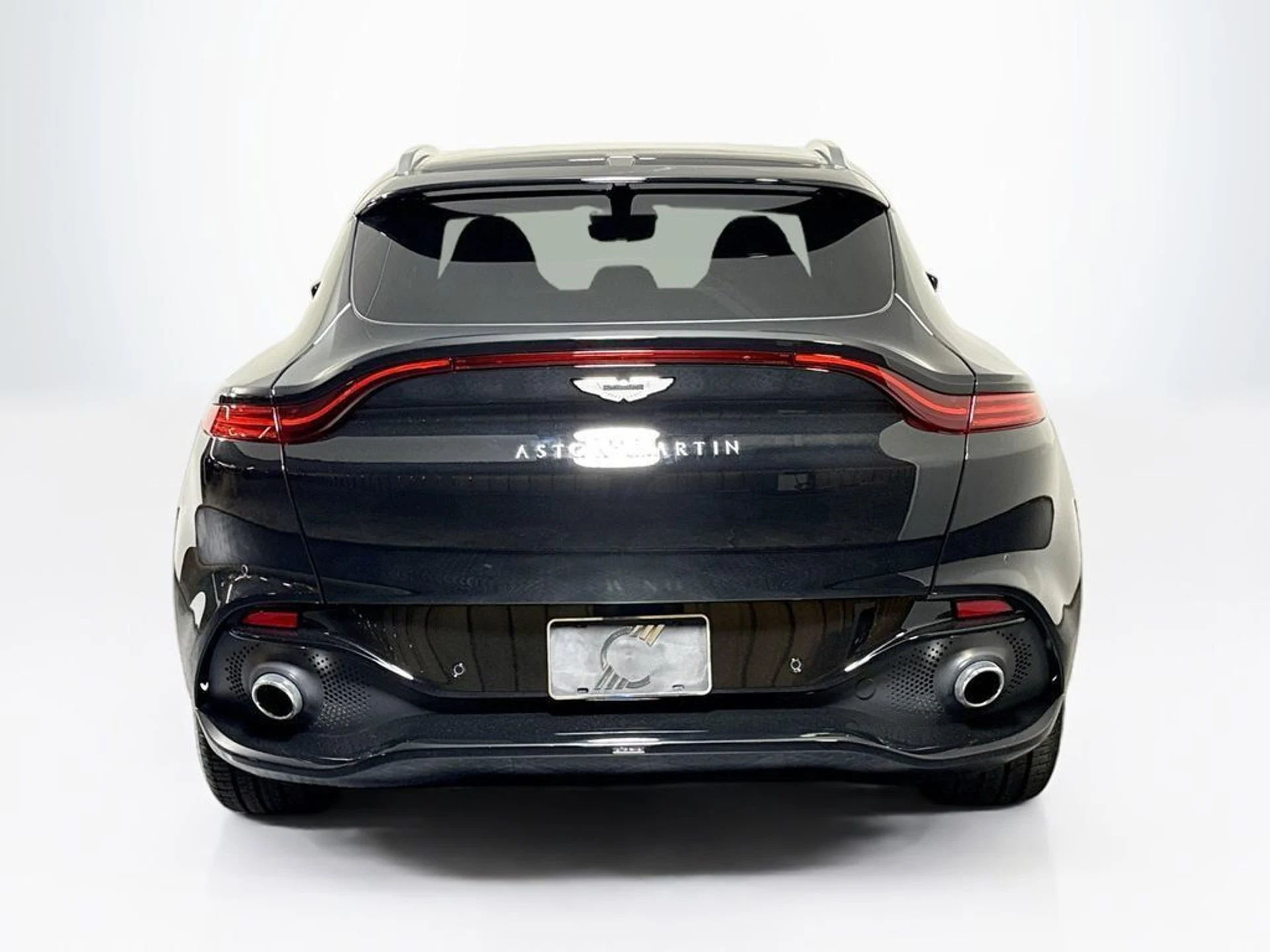 mph003_3917502242_used_2024_aston_martin_dbx_550_11350_23055053_4_1024_6304ec21d7