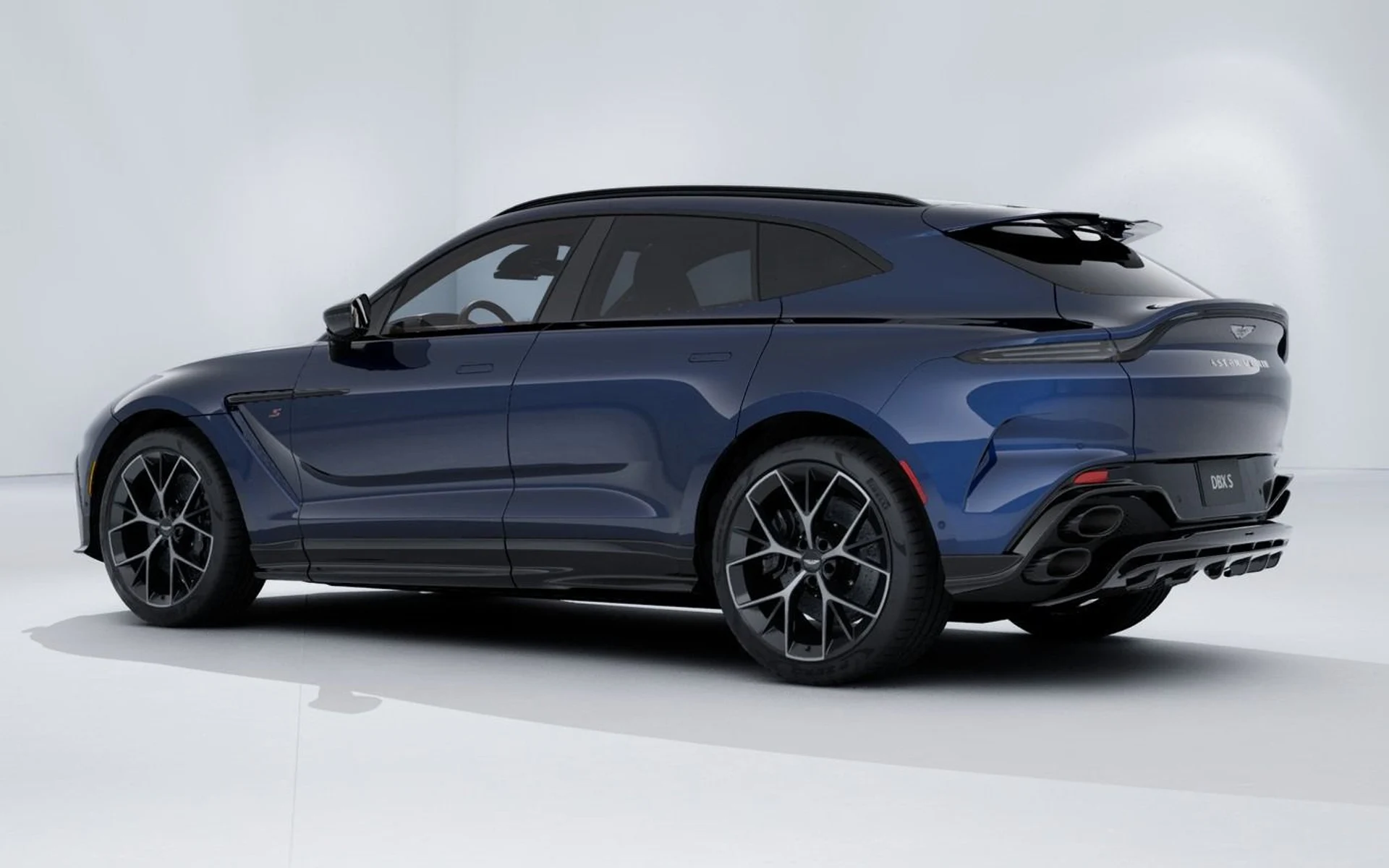 mph003_3921919199_New_2026_Aston_Martin_DBX_S_1764461400_cf75114164