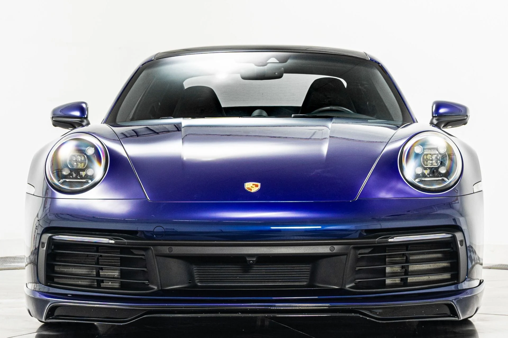 mph003_3926408233_Used_2022_Porsche_911_Carrera_Premium_Package_Plus_Two_Tone_Interior_1780607080_20b6ade87f