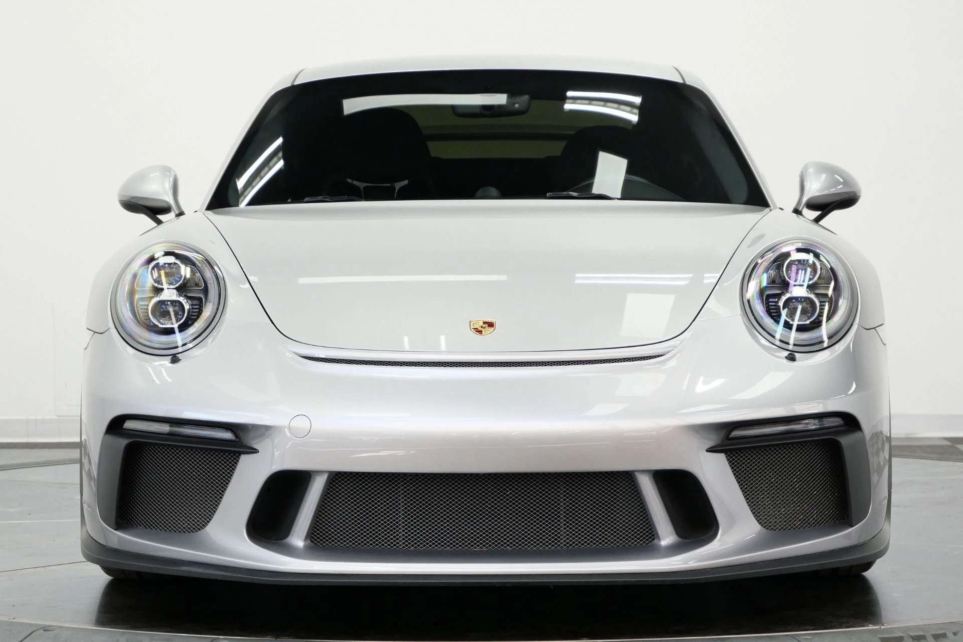 mph003_3938627925_Used_2018_Porsche_911_GT_3_6_Speed_Manual_Carbon_Buckets_Carbon_Brakes_1787849998_1393e9d7ac