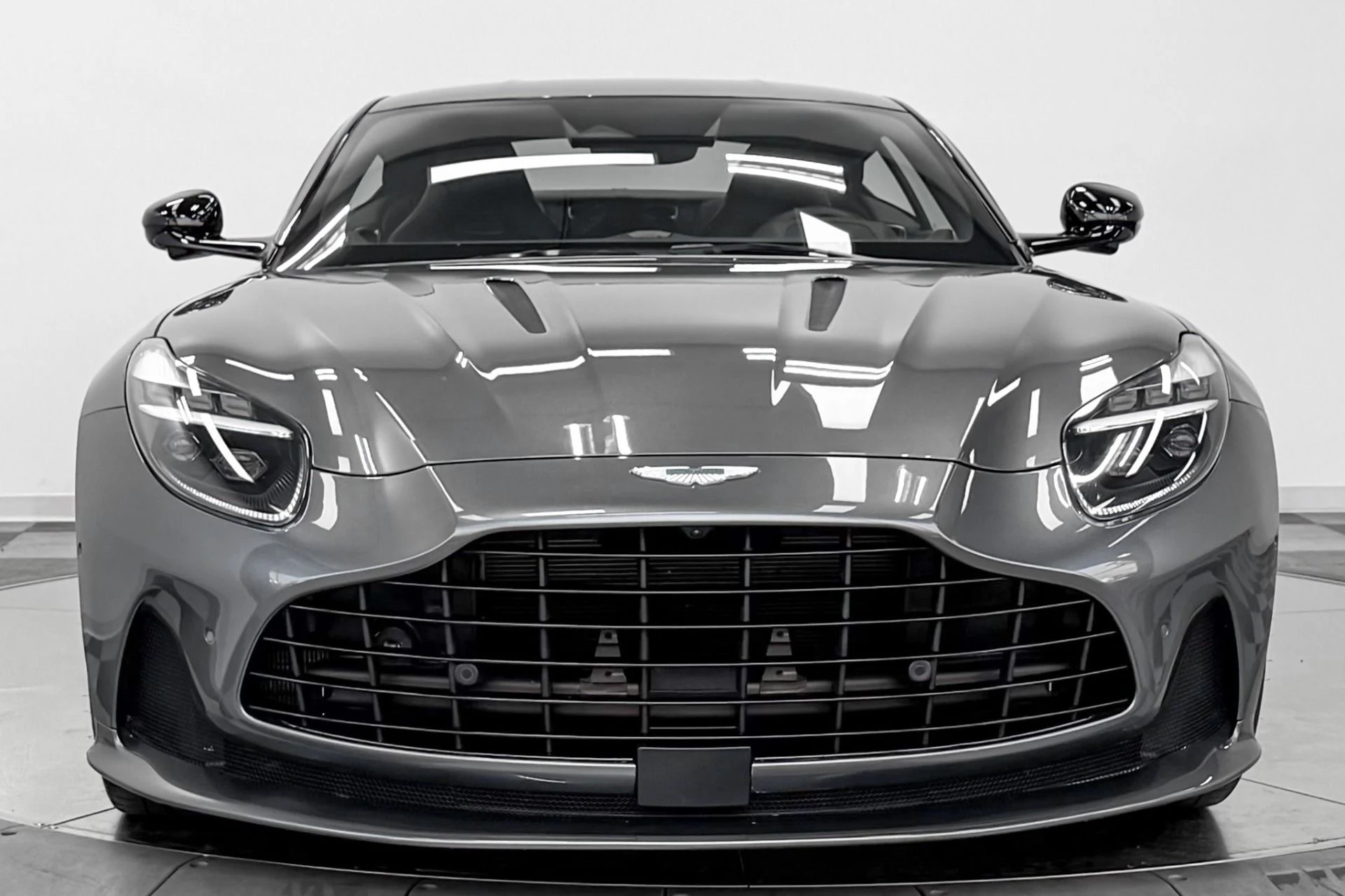 mph003_3945361956_Used_2024_Aston_Martin_DB_12_V8_Inspire_Sport_Interior_671_Horsepower_Low_M_Iles_1784830647_c55f6a3db1