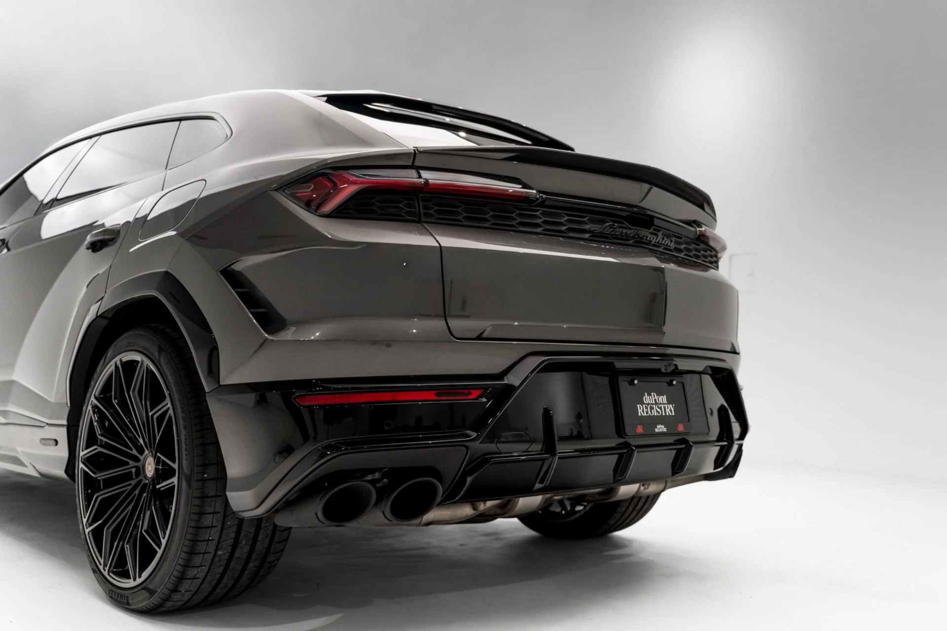 mph003_3945441337_Used_2025_Lamborghini_Urus_SE_1792099570_329f2c2669
