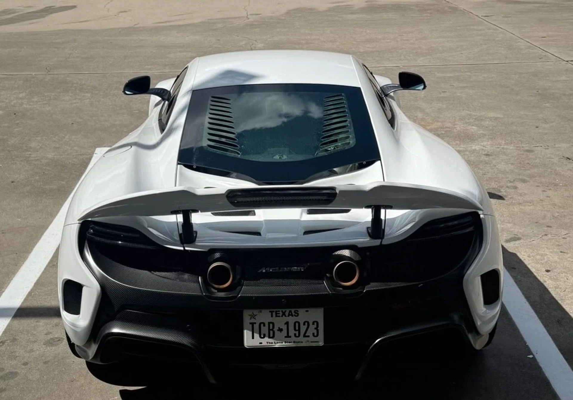 mph003_3946017571_Used_2016_Mc_Laren_675_LT_1760386812_bdaa11209b