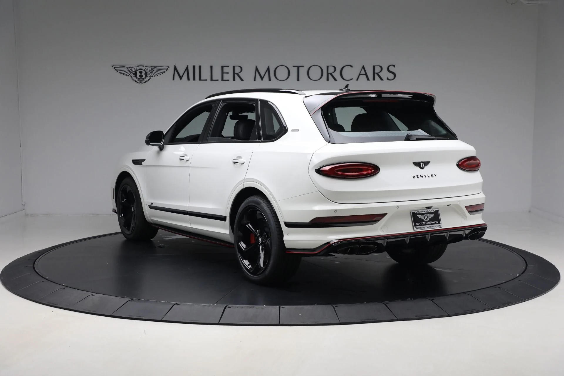 mph003_3948790212_New_2025_Bentley_Bentayga_S_Black_Edition_27bf888b60