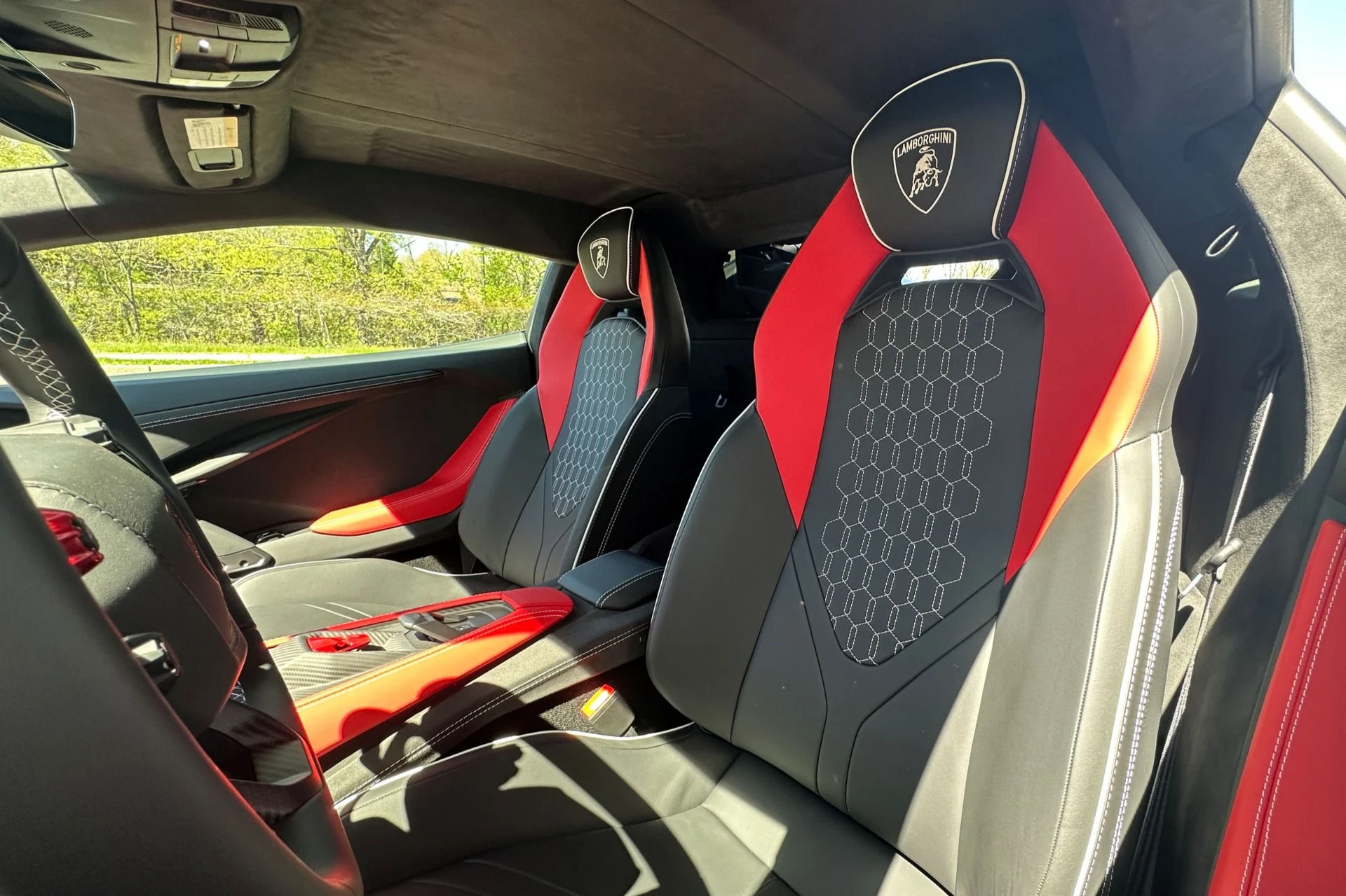 mph003_3950355447_Used_2026_Lamborghini_Revuelto_1783720232_a3043b38be