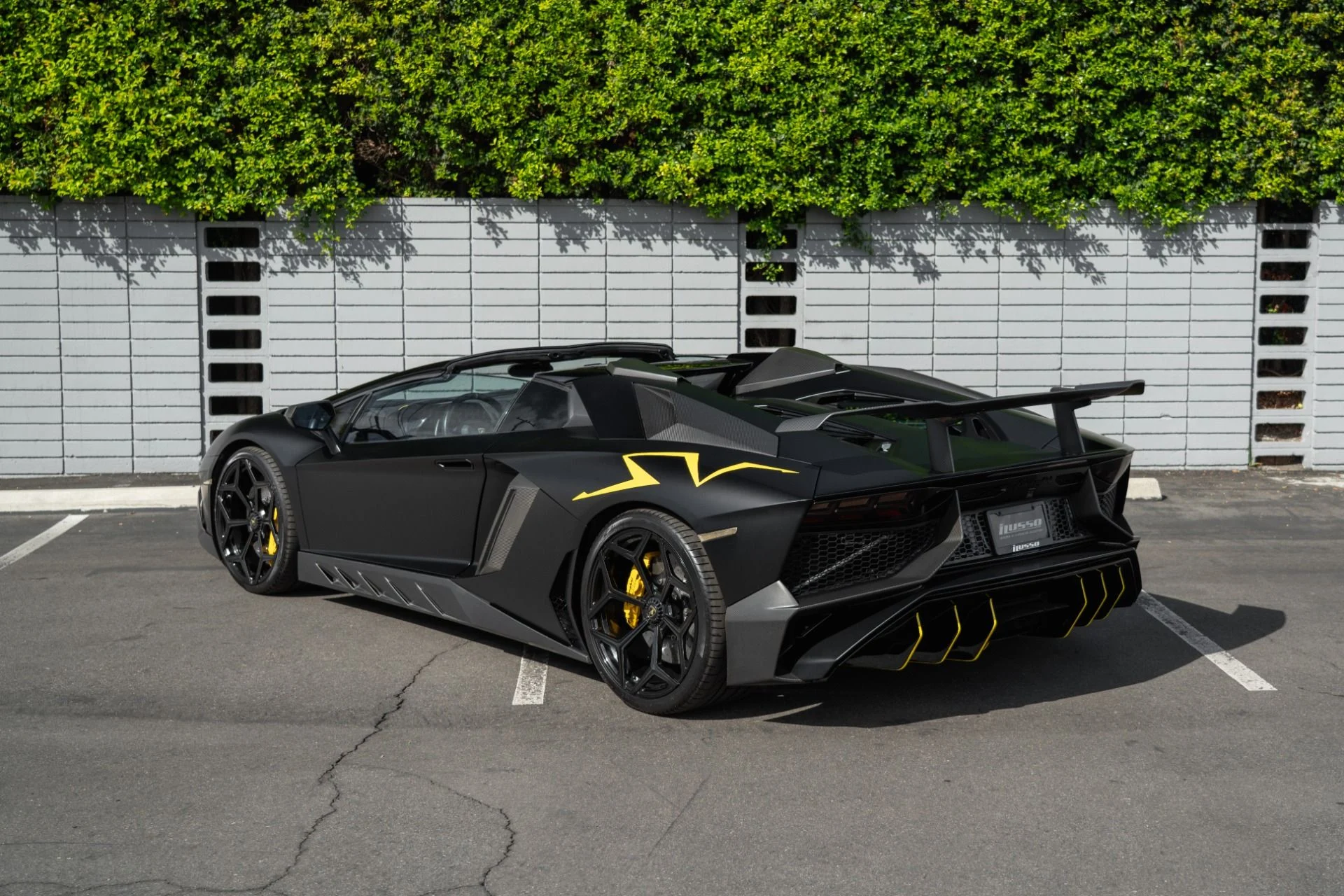 mph003_3954255782_Used_2016_Lamborghini_Aventador_LP_750_4_SV_1759528221_df64dc5f5a