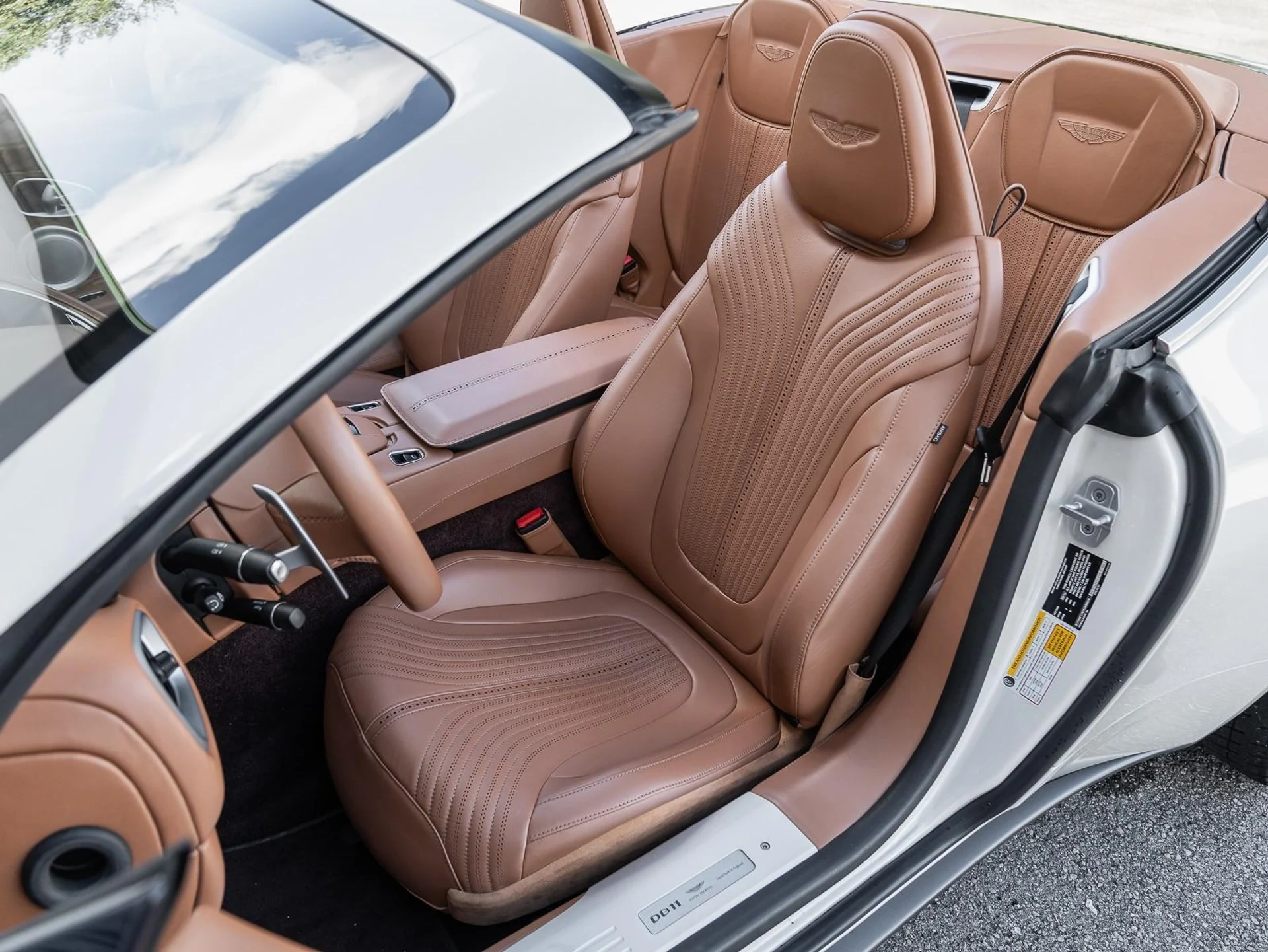 mph003_3958242828_Used_2019_Aston_Martin_DB_11_1760731510_6ed08a08ed