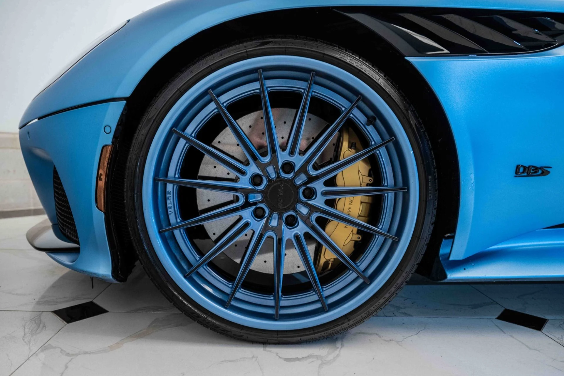 mph003_3962473374_Used_2019_Aston_Martin_DBS_Superleggera_1726670802_82c38996c9