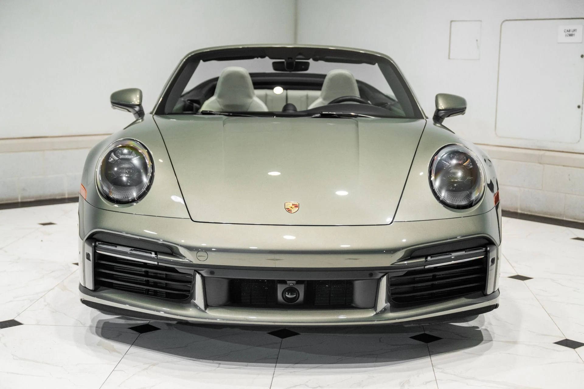 mph003_3973510411_Used_2021_Porsche_911_Turbo_S_1775321586_9b2542e264