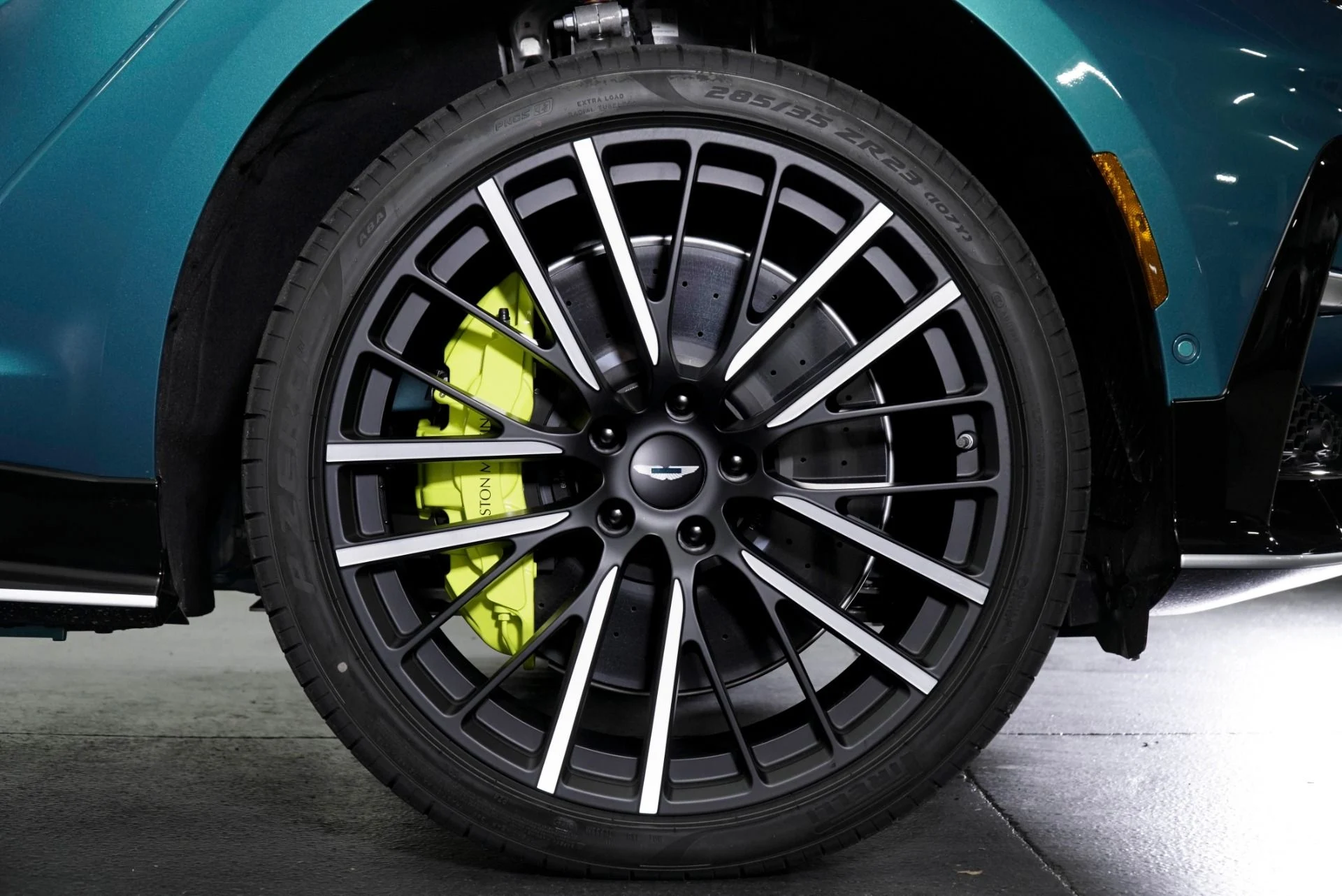 mph003_3990238359_New_2026_Aston_Martin_DBX_S_1768416197_24c2e95fe0