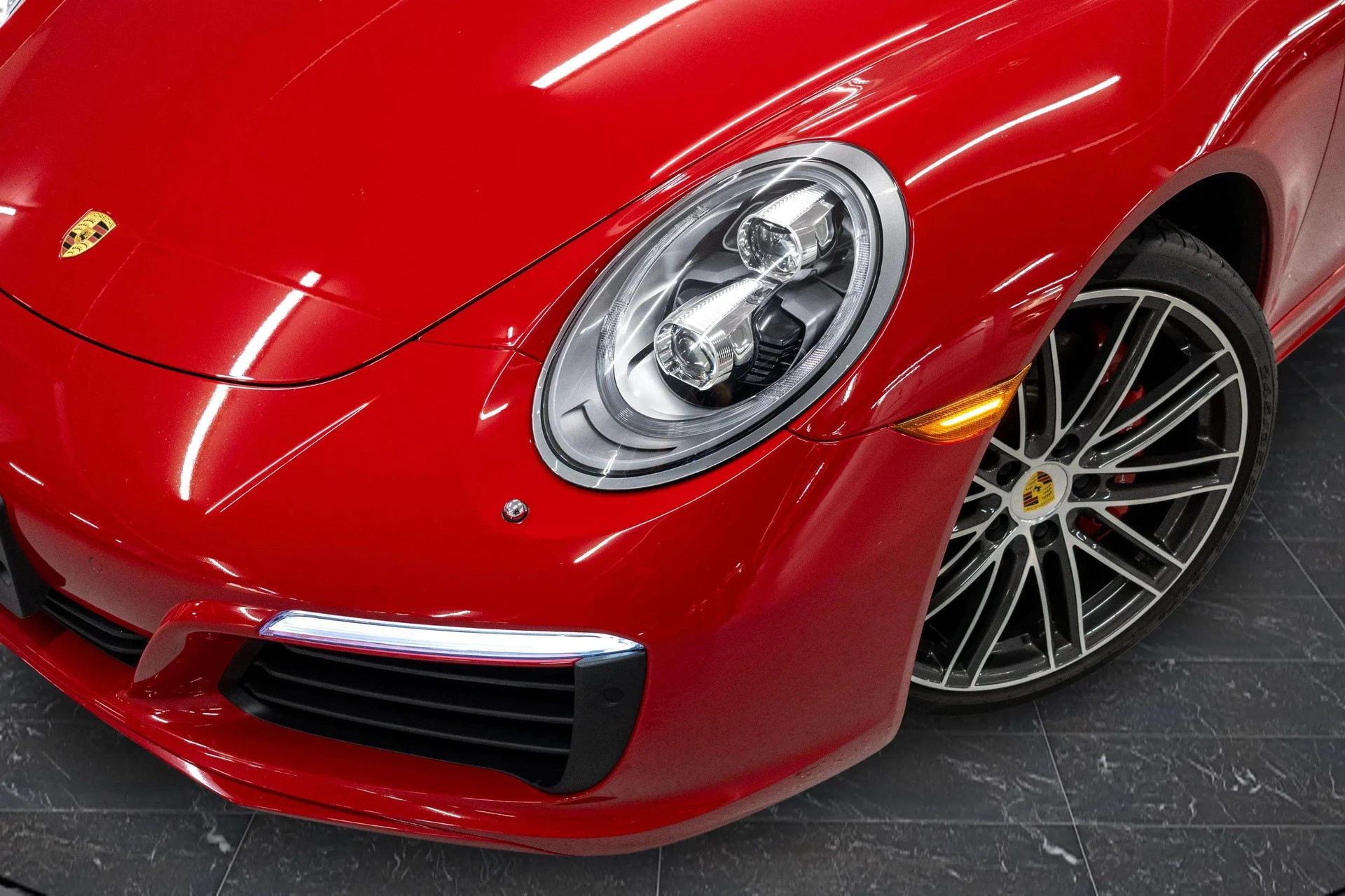 mph003_399434905_0d48a550_ce18_4ecf_8d34_be4ba17e185f_201720_Porsche2091120_Carrera204_S20_Cabriolet2028_WP_0_CB_2_A94_HS_15602529_4_249d245129