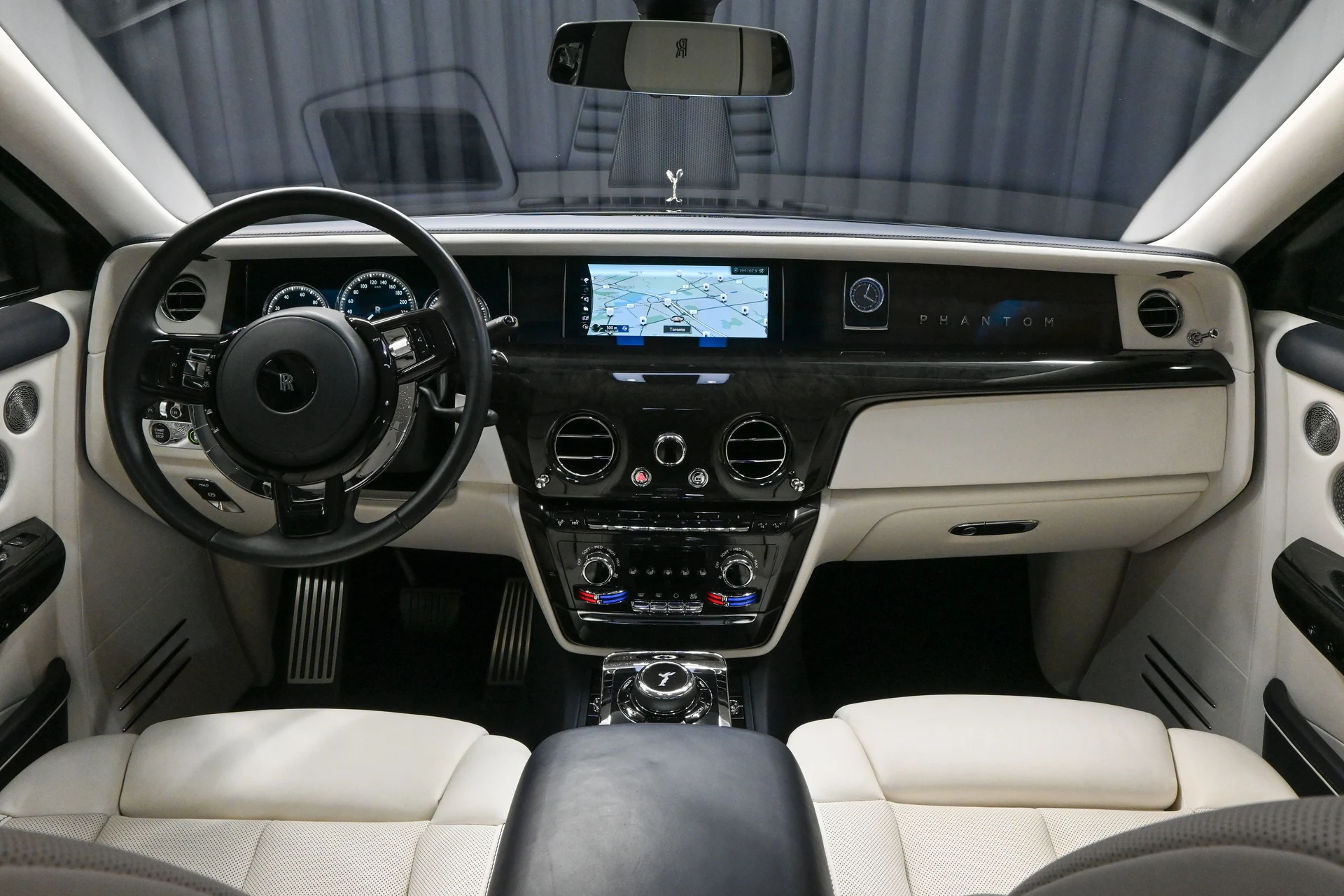 mph003_4007695851_daf5e8bd_224a_4d76_af71_c94188c86b4a_a2beac556f