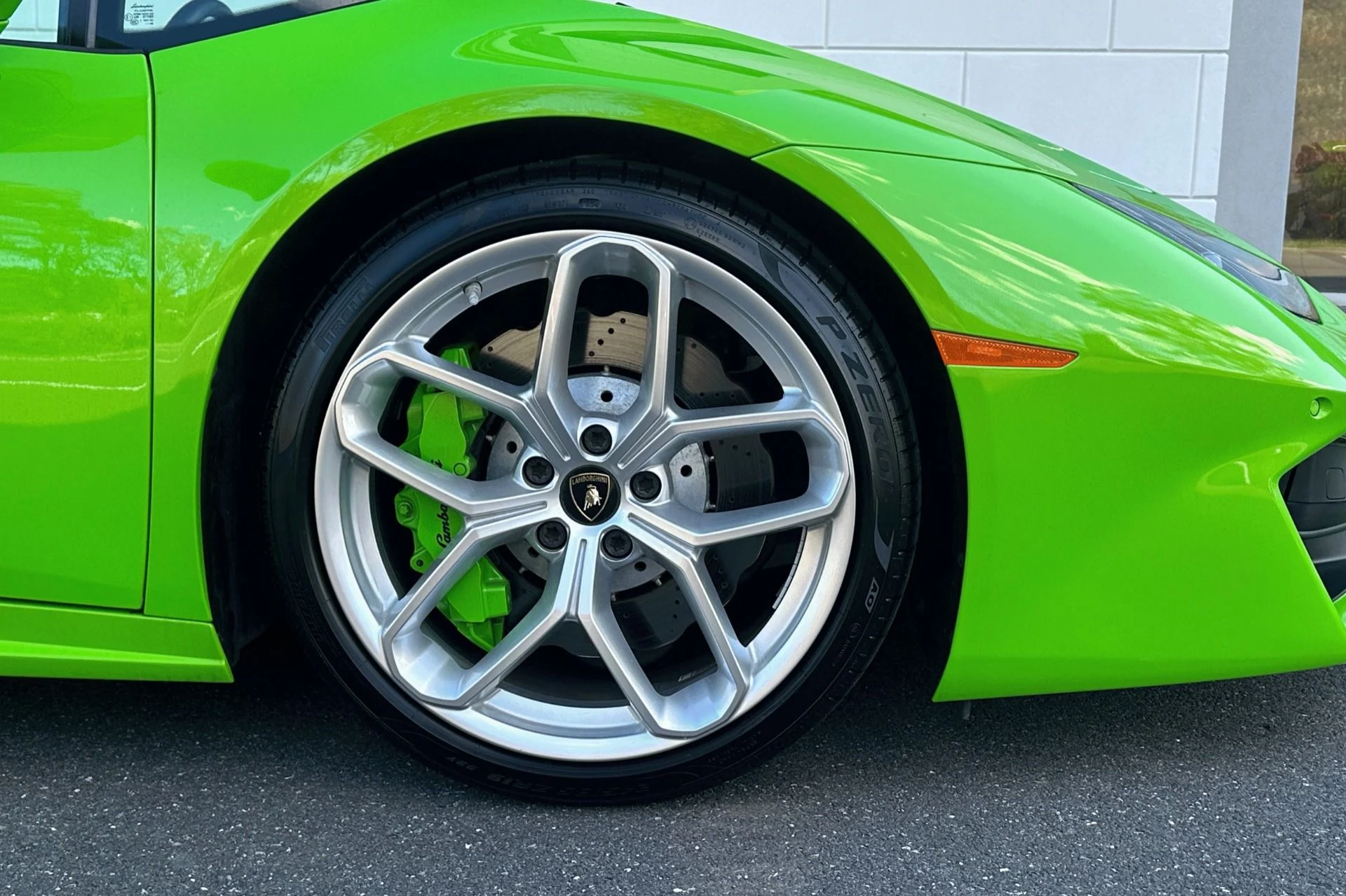 mph003_4009248174_Used_2017_Lamborghini_Huracan_RWD_Spyder_1761220667_88a6c92731