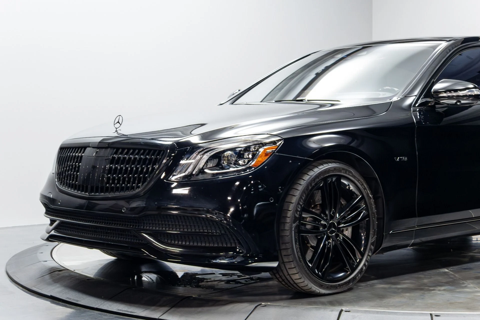 mph003_4015103837_Used_2020_Mercedes_Benz_S_Class_Maybach_S_650_1778195689_8876dfff51