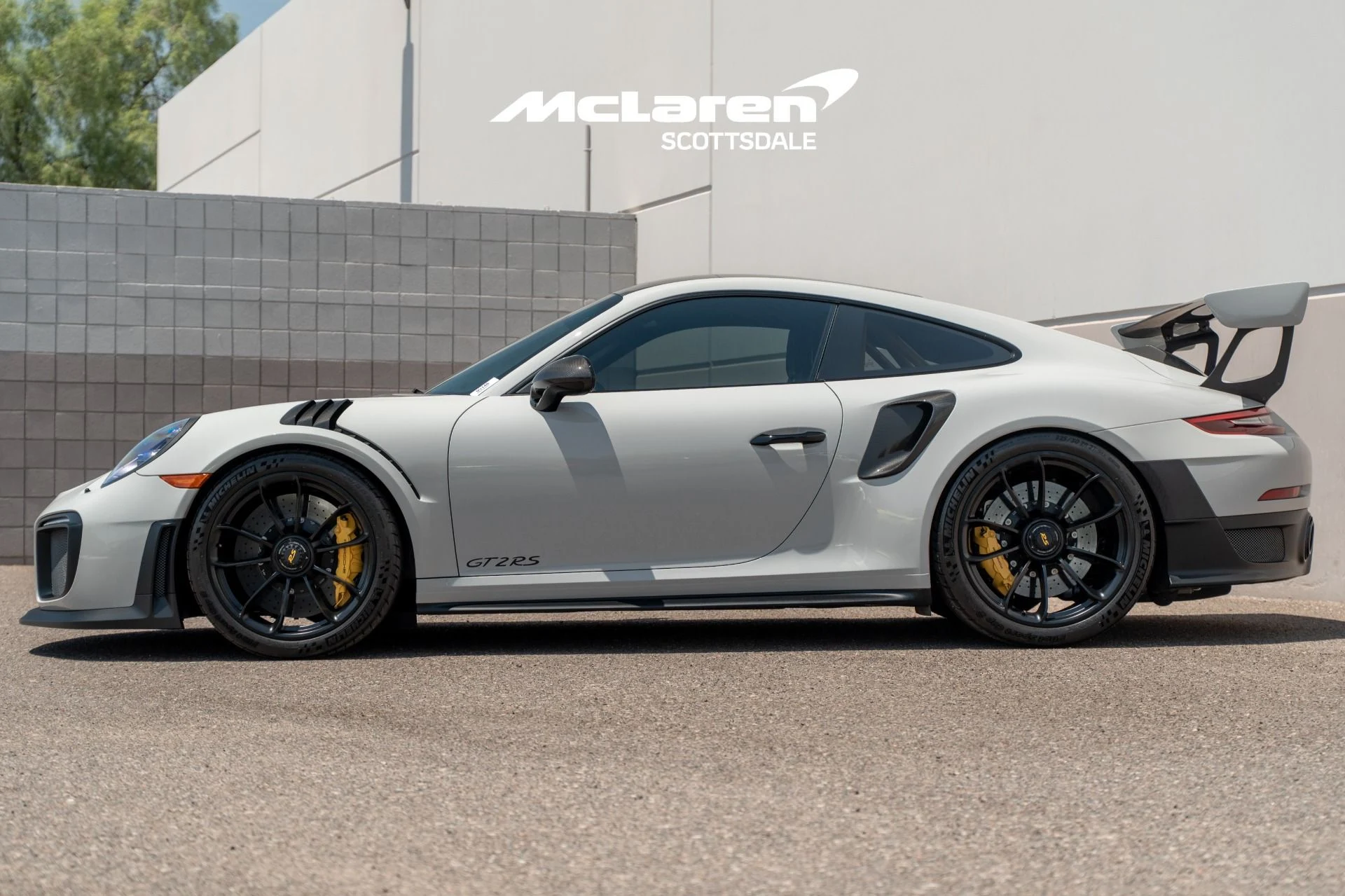 mph003_4015368354_Used_2019_PORSCHE_911_GT_2_RS_1786816189_bb5aec5730