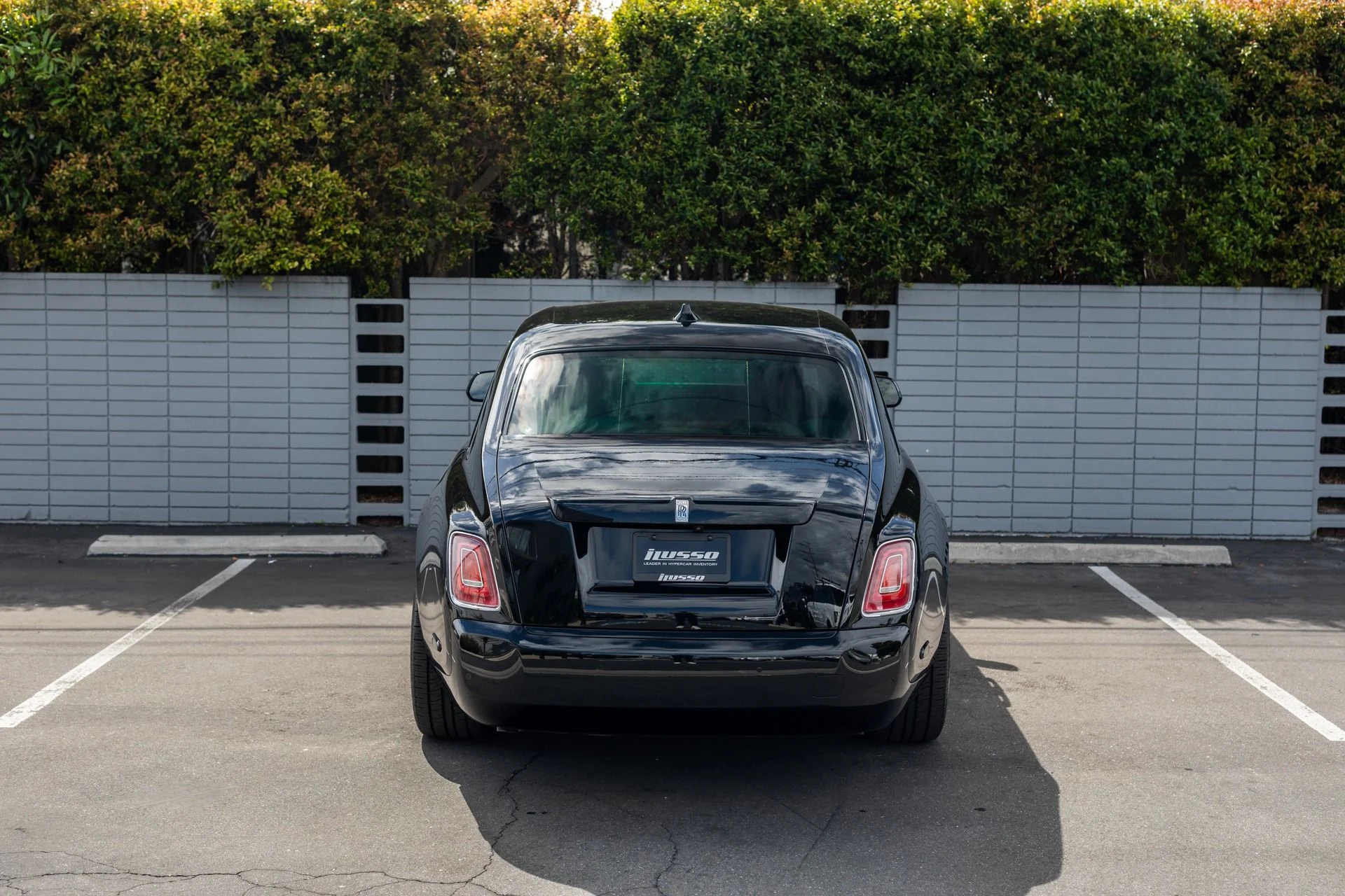 mph003_4027295238_Used_2019_Rolls_Royce_Phantom_1744848687_a6854e4794