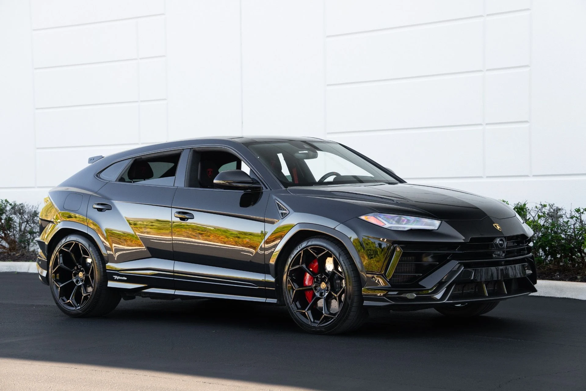 mph003_4033943411_Used_2024_Lamborghini_Urus_Performante_1770940170_77f1039766
