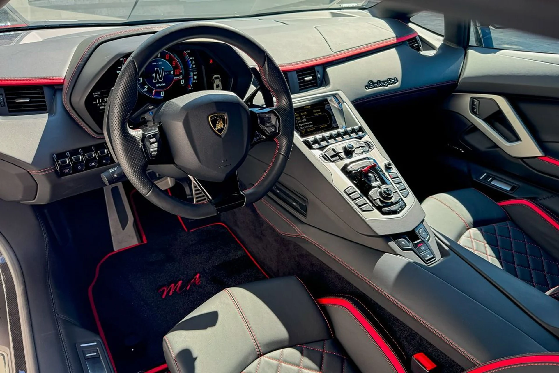 mph003_4038752628_Used_2018_Lamborghini_Aventador_S_LP_740_4_S_1743433234_3dafe304a5