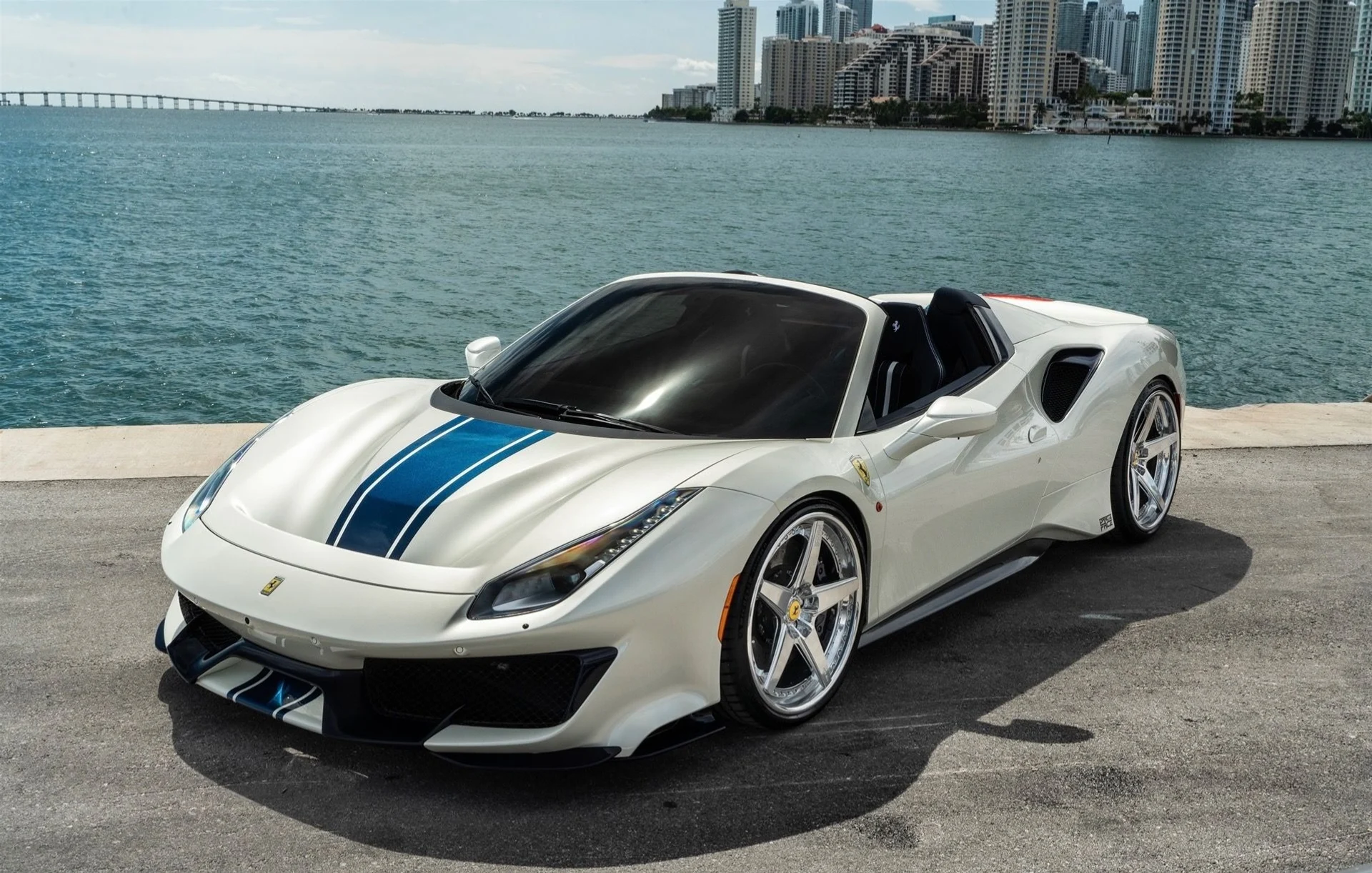 mph003_4050430872_13288_p4_l_cca453d59e