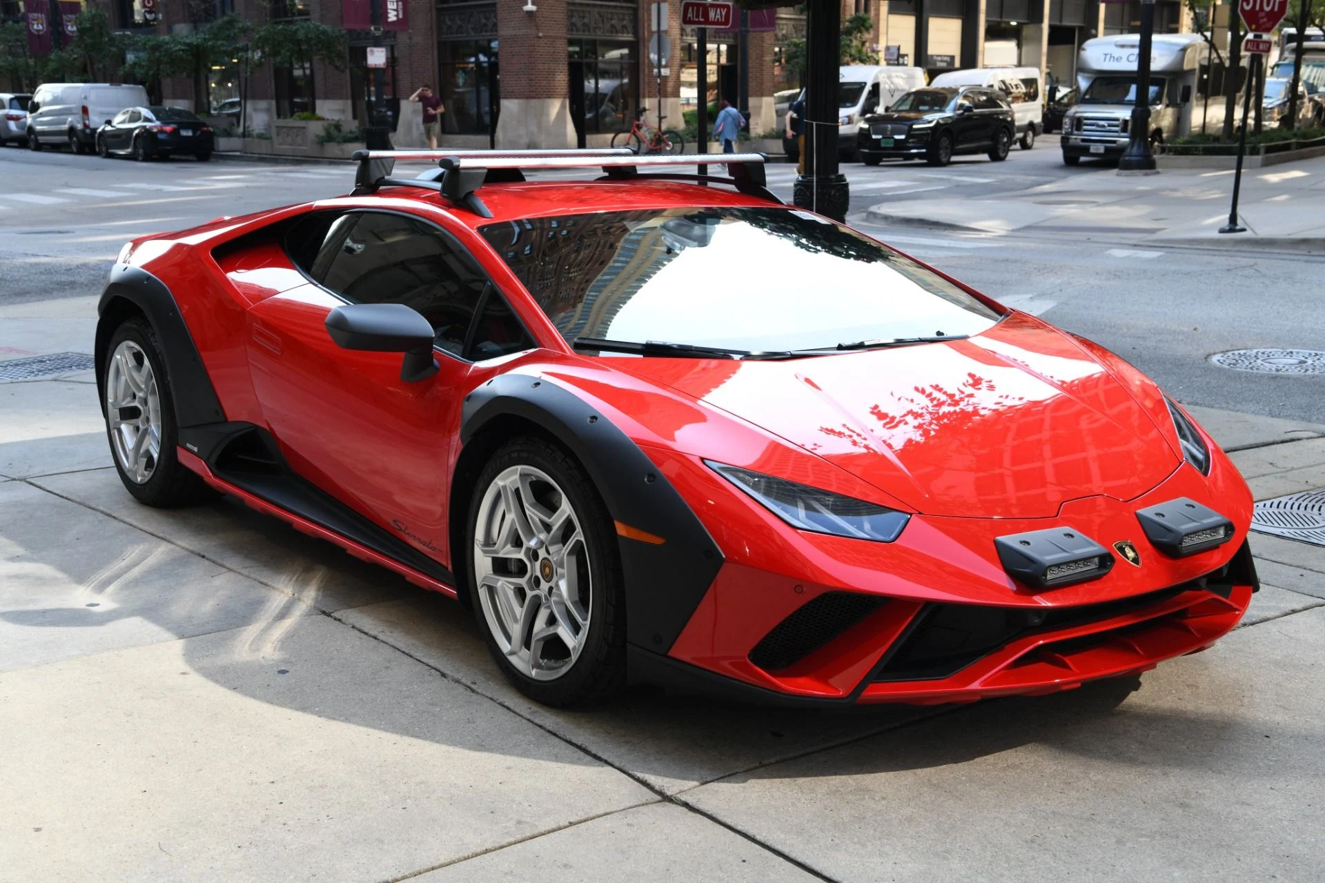 mph003_4050579756_Used_2023_Lamborghini_Huracan_Sterrato_1757705618_fdd4f3abda