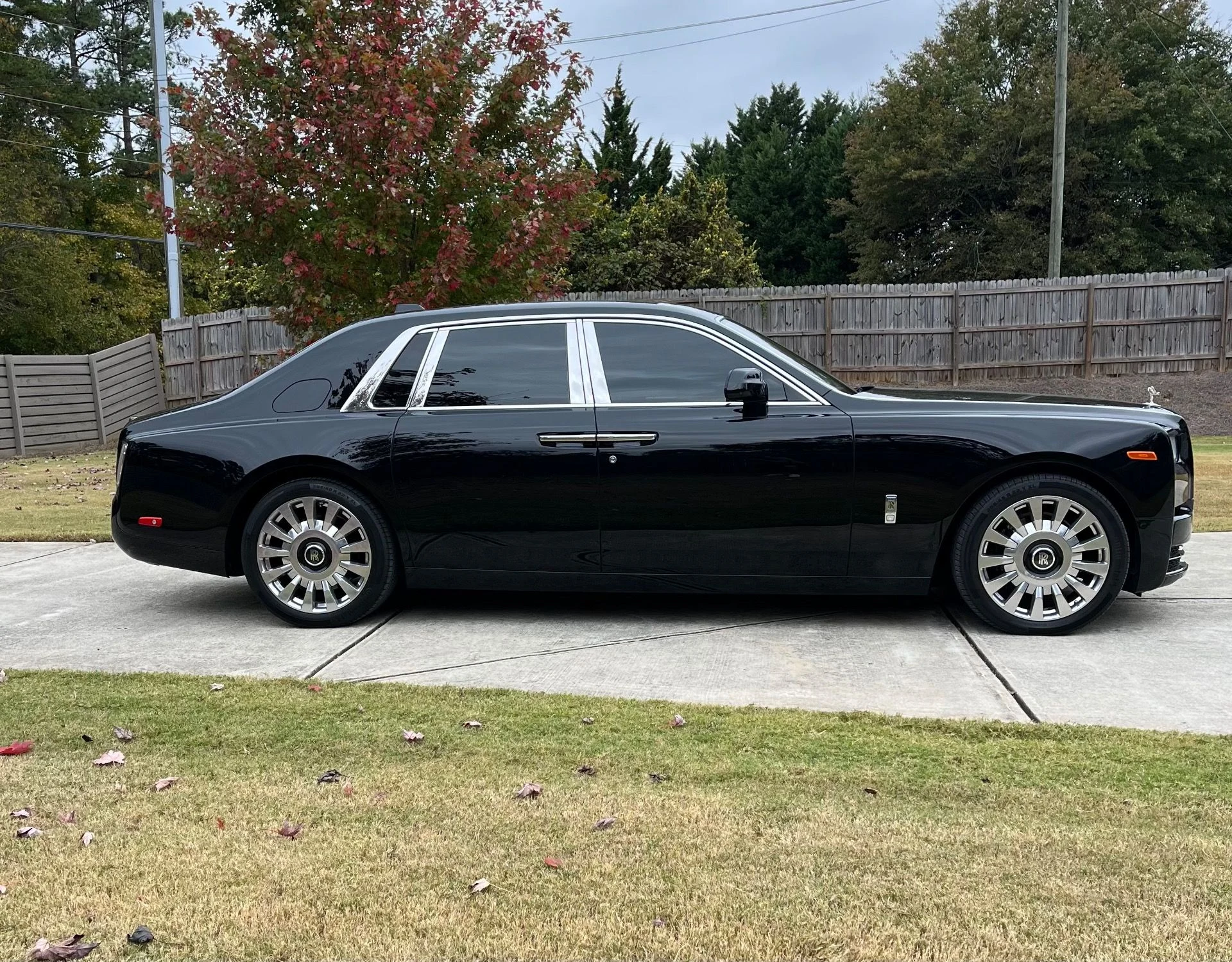 mph003_4053412659_Used_2020_Rolls_Royce_Phantom_1762814779_2bdd1727e1