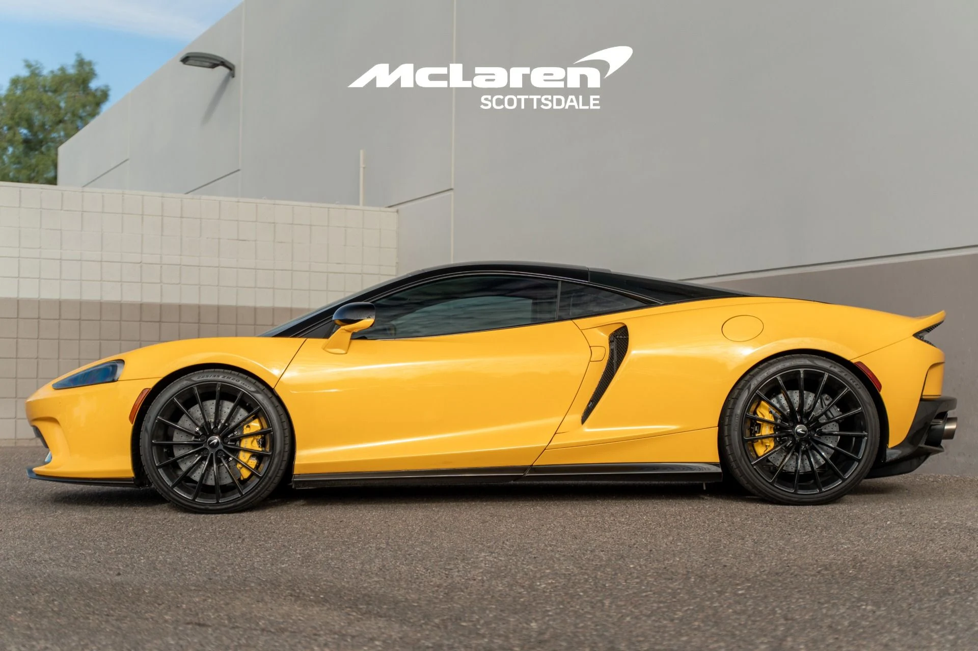 mph003_405434052_Used_2023_MCLAREN_GT_1760768654_74c608bea3
