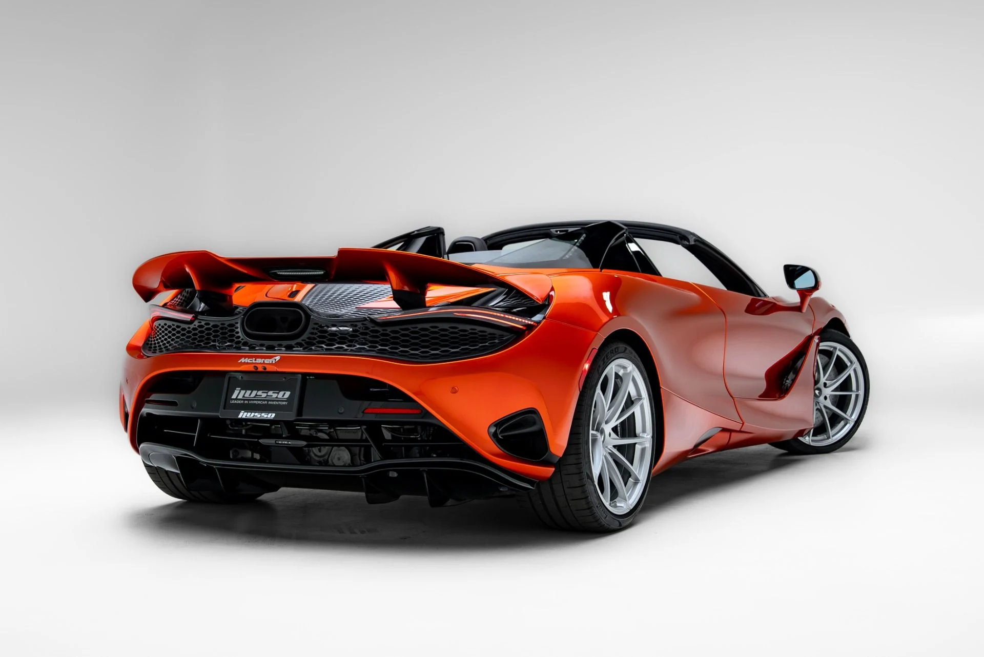 mph003_4077118854_Used_2024_Mc_Laren_750_S_Spider_1776888165_24d0cb9d98