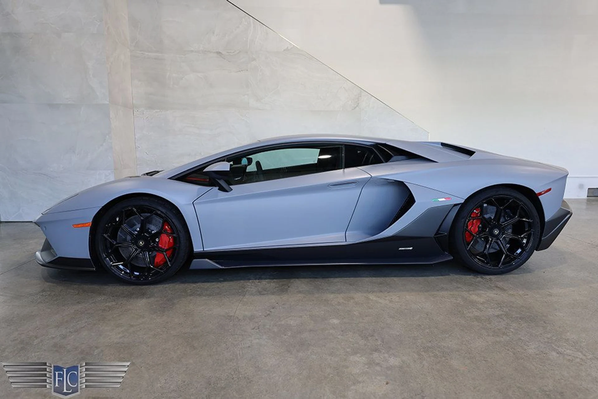 mph003_4077332453_used_2022_lamborghini_aventador_lp7804ultimaecoupe_9689_22906209_4_1024_67ceb1a4f2