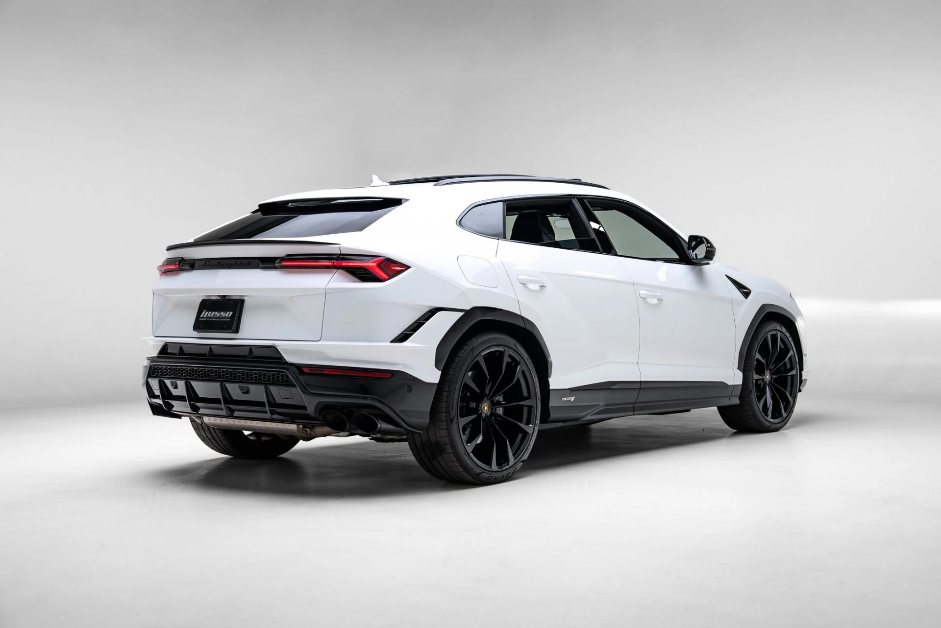 mph003_4078428105_Used_2023_Lamborghini_Urus_S_1776203789_b8fbc9701f