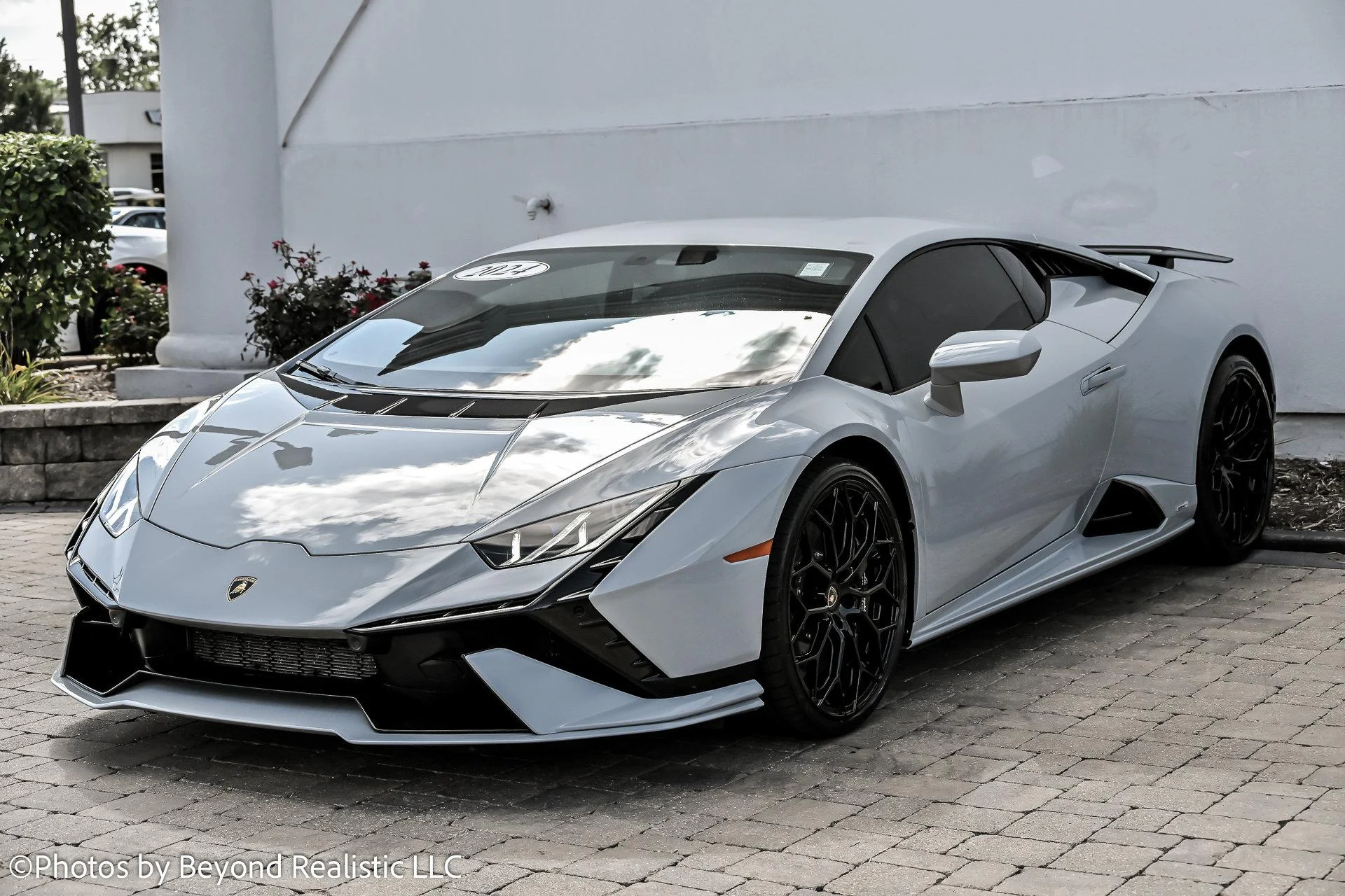 mph003_4079319797_Used_2024_Lamborghini_Huracan_Tecnica_1757145893_1a35471644