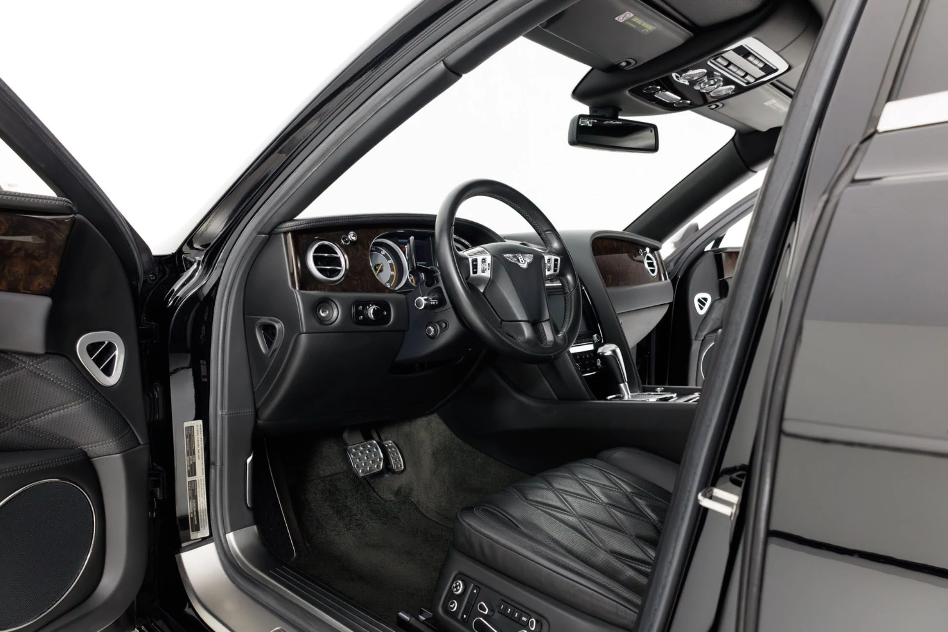 mph003_4079645841_Used_2014_Bentley_Flying_Spur_W12_1779381174_2fd1cc5847