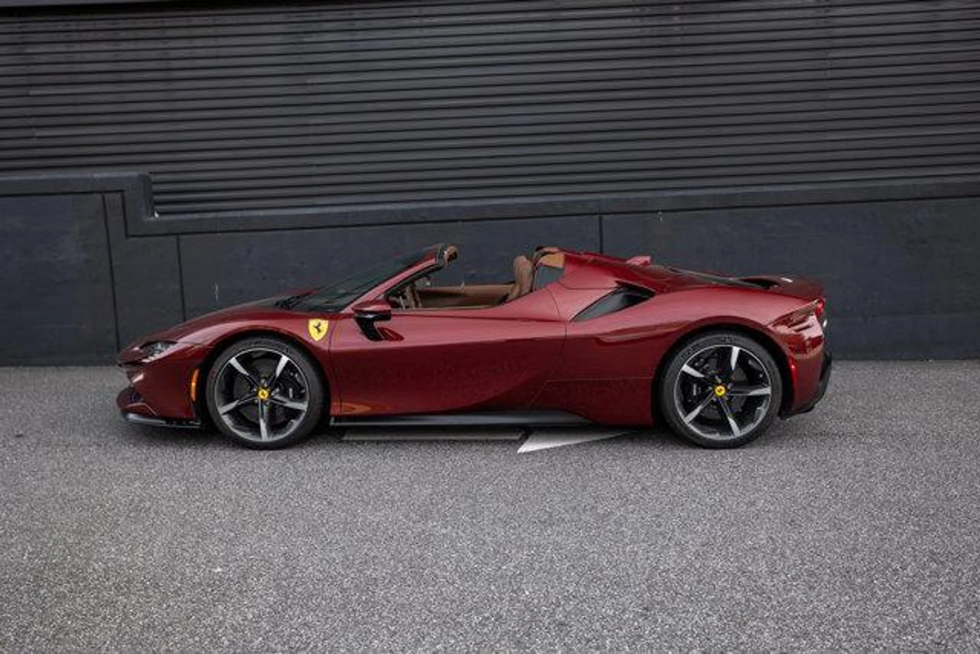 mph003_4081546405_W0_Po2q0_PX_Iwl_j6z8e_C_Eyrb_um0_67c6b81028