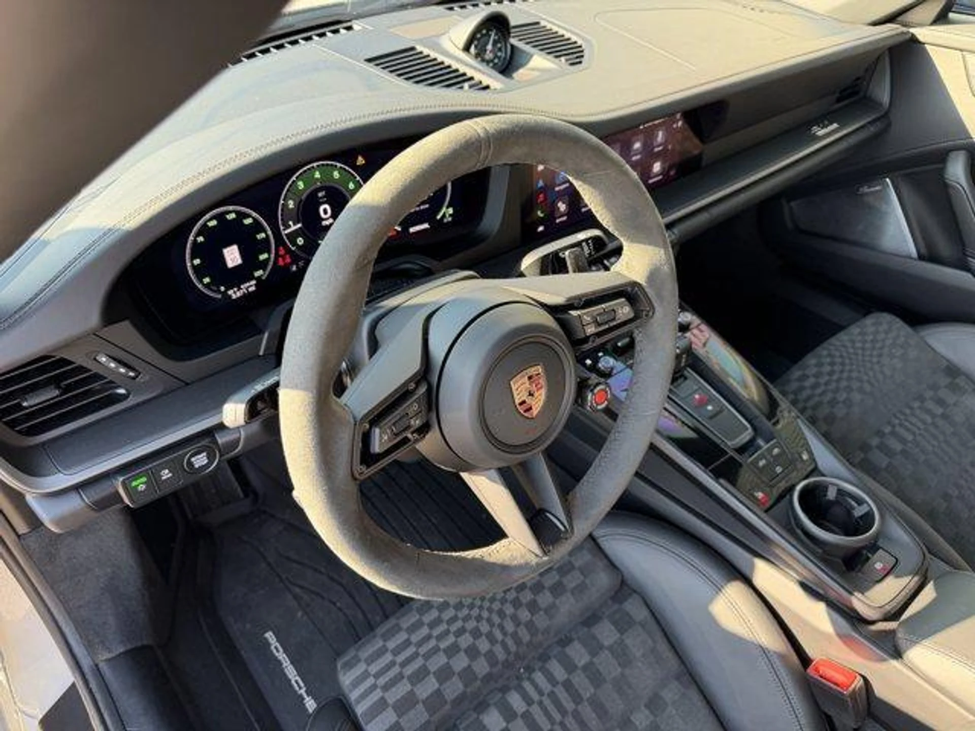 mph003_4082110164_zx5pvozl0m_MU_Qa_E1_X_Plu9y_Qbc_EY_21772ef6d0