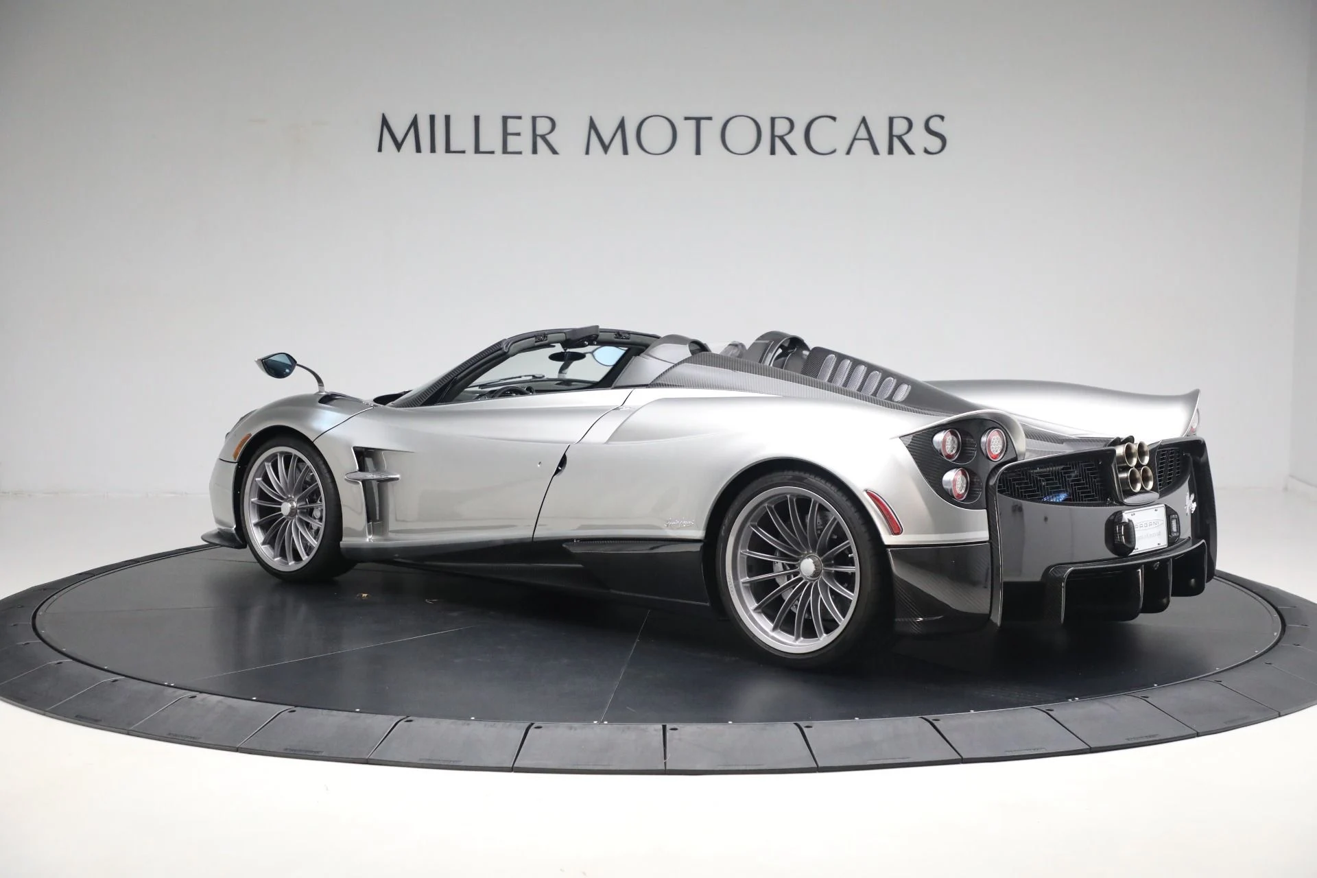 mph003_4083436357_Used_2017_Pagani_Huayra_Roadster_1769208152_2abdb9dbfd